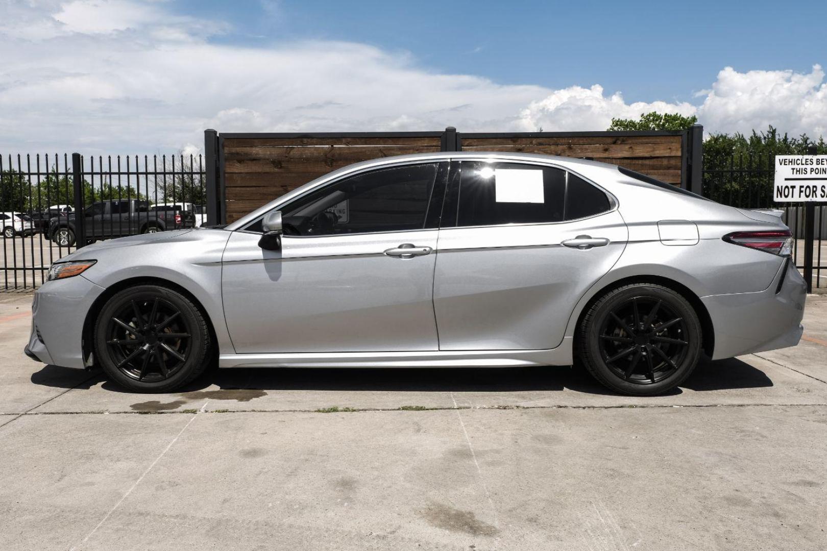 2019 silver Toyota Camry XSE (4T1B61HK4KU) with an 2.5L L4 DOHC 16V engine, 8-Speed Automatic transmission, located at 2401 E Main St., Grand Prairie, TX, 75050, (972) 262-4440, 32.748981, -96.969643 - Photo#19