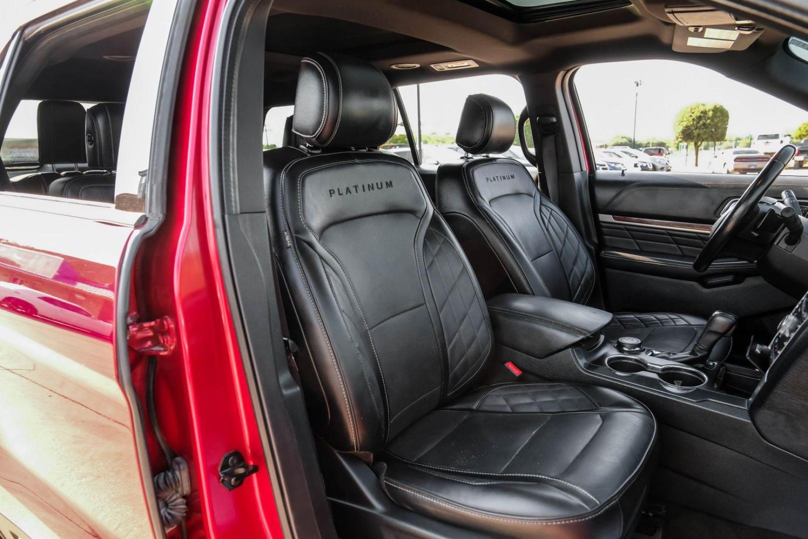 2016 RED Ford Explorer Platinum AWD (1FM5K8HT0GG) with an 3.5L V6 DOHC 24V engine, 6-Speed Automatic transmission, located at 2401 E Main St., Grand Prairie, TX, 75050, (972) 262-4440, 32.748981, -96.969643 - Photo#34