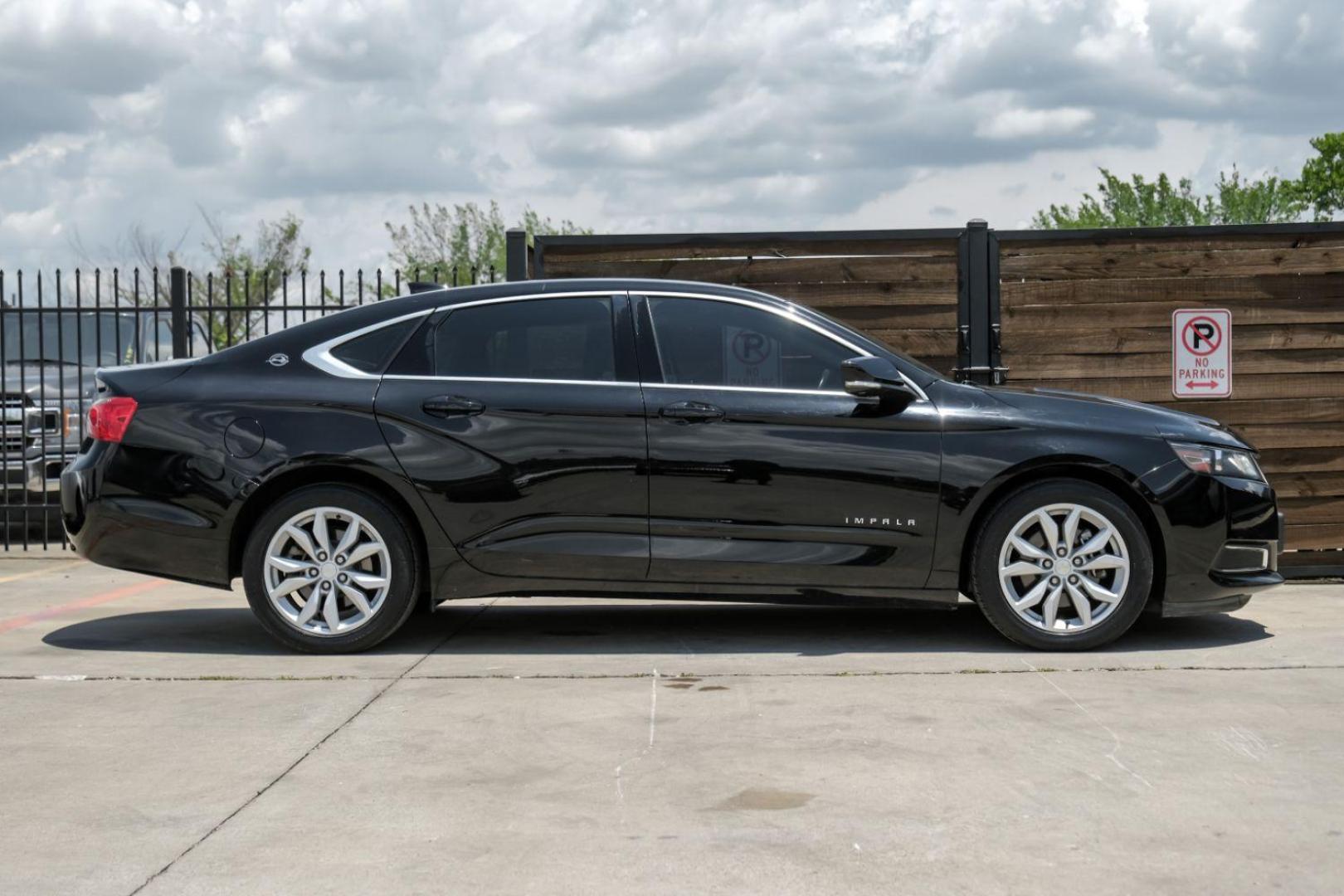 2017 BLACK Chevrolet Impala LT (1G1105SA5HU) with an 2.5L L4 DOHC 16V engine, 6-Speed Automatic transmission, located at 2401 E Main St., Grand Prairie, TX, 75050, (972) 262-4440, 32.748981, -96.969643 - Photo#8