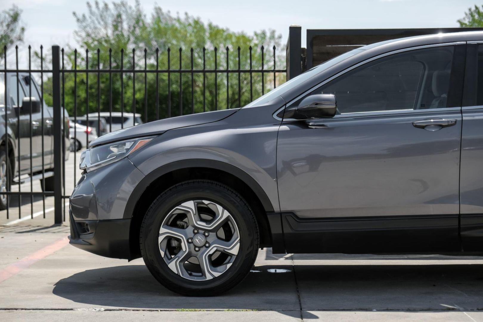 2017 GRAY Honda CR-V SPORT UTILITY 4-DR (5J6RW2H50HL) with an 1.5L L4 16V DOHC TURBO engine, Continuously Variable Transmission transmission, located at 2401 E Main St., Grand Prairie, TX, 75050, (972) 262-4440, 32.748981, -96.969643 - Photo#16