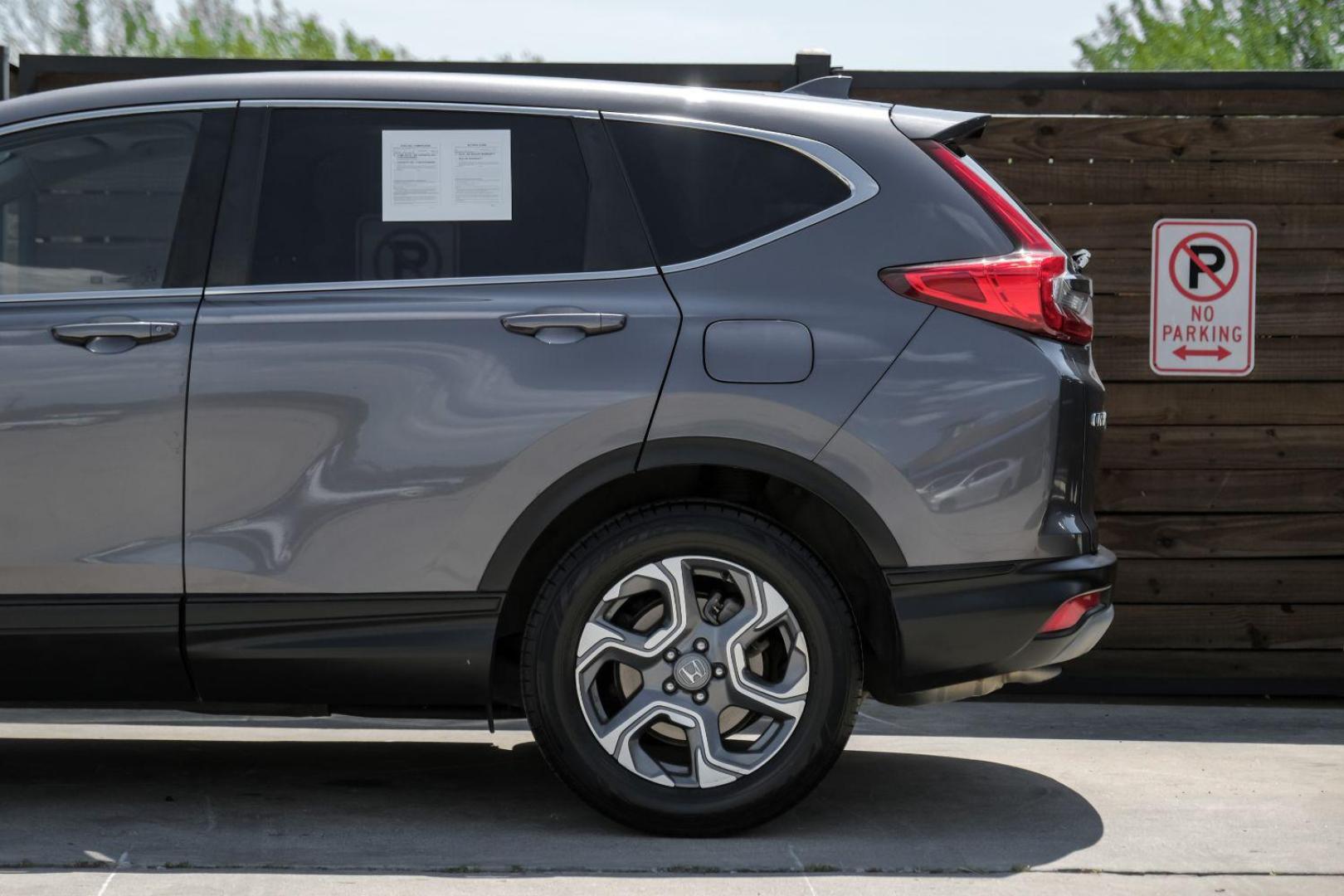 2017 GRAY Honda CR-V SPORT UTILITY 4-DR (5J6RW2H50HL) with an 1.5L L4 16V DOHC TURBO engine, Continuously Variable Transmission transmission, located at 2401 E Main St., Grand Prairie, TX, 75050, (972) 262-4440, 32.748981, -96.969643 - Photo#17