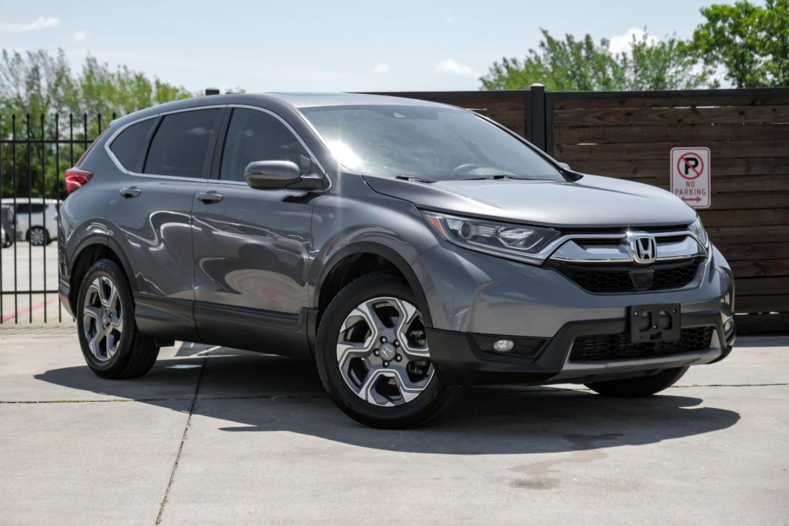 2017 GRAY Honda CR-V SPORT UTILITY 4-DR (5J6RW2H50HL) with an 1.5L L4 16V DOHC TURBO engine, Continuously Variable Transmission transmission, located at 2401 E Main St., Grand Prairie, TX, 75050, (972) 262-4440, 32.748981, -96.969643 - Photo#6