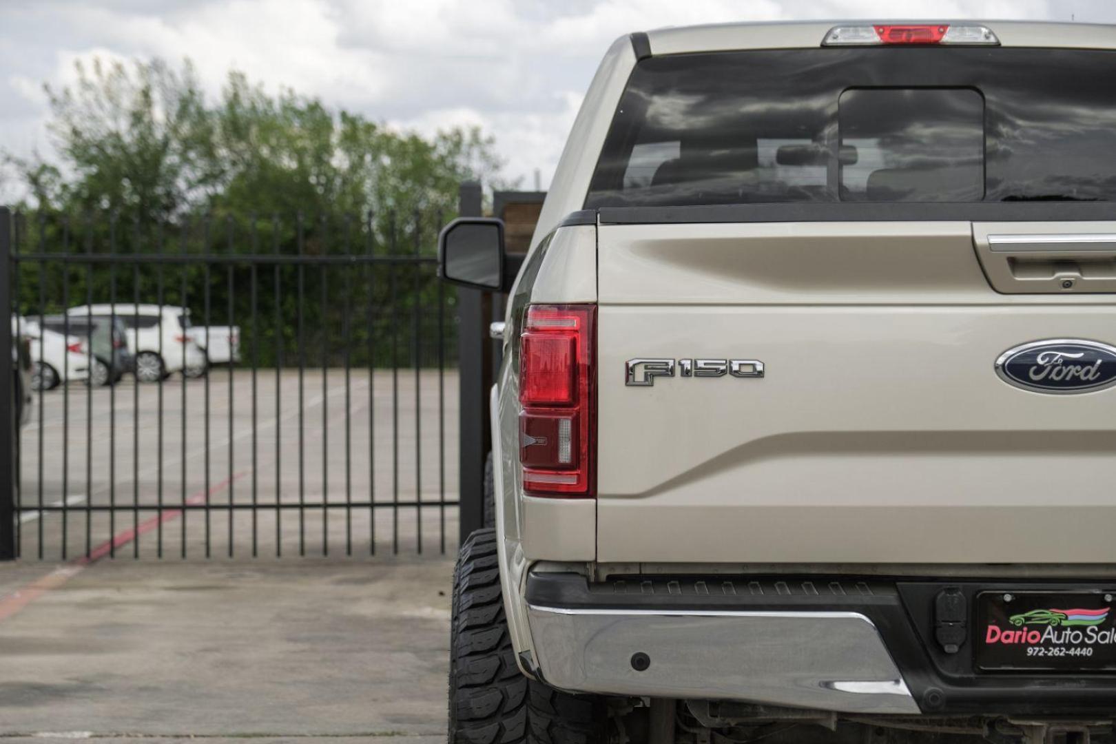 2017 GOLD Ford F-150 Lariat SuperCrew 6.5-ft. Bed 4WD (1FTEW1EG6HK) with an 3.5L V6 TURBO engine, 6-Speed Automatic transmission, located at 2401 E Main St., Grand Prairie, TX, 75050, (972) 262-4440, 32.748981, -96.969643 - Photo#49