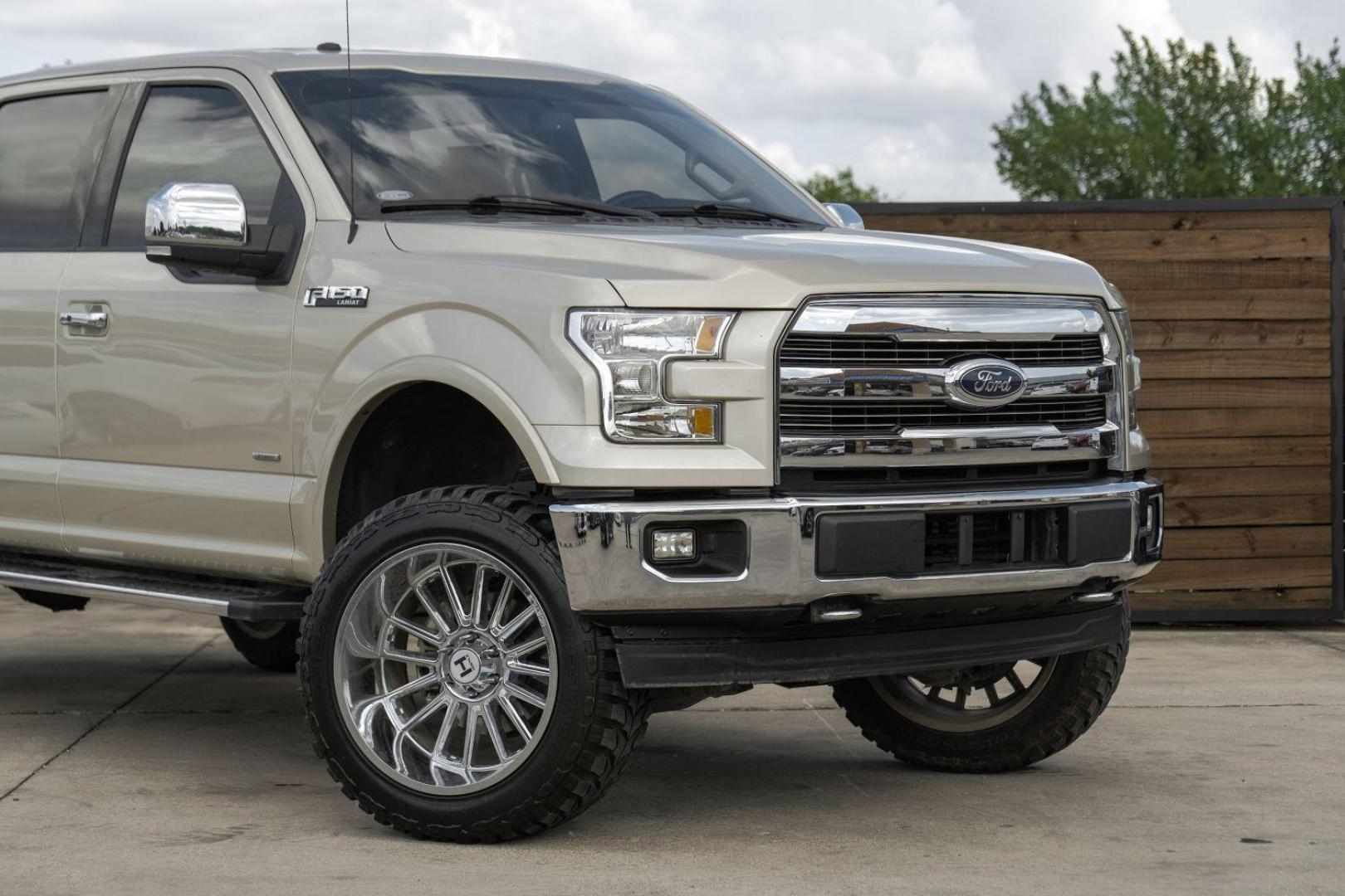 2017 GOLD Ford F-150 Lariat SuperCrew 6.5-ft. Bed 4WD (1FTEW1EG6HK) with an 3.5L V6 TURBO engine, 6-Speed Automatic transmission, located at 2401 E Main St., Grand Prairie, TX, 75050, (972) 262-4440, 32.748981, -96.969643 - Photo#7