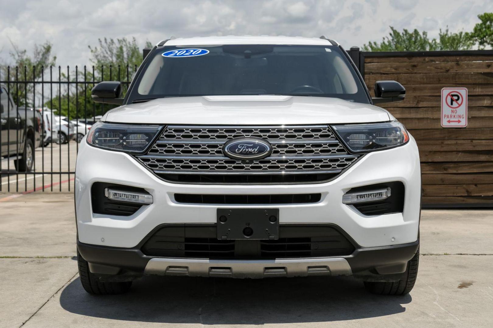 2020 WHITE Ford Explorer Limited (1FMSK7FH9LG) with an 2.3L L4 DOHC 16V engine, 10-Speed Automatic transmission, located at 2401 E Main St., Grand Prairie, TX, 75050, (972) 262-4440, 32.748981, -96.969643 - Photo#4