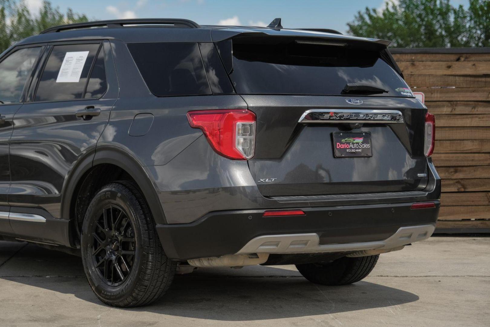 2020 Gray Ford Explorer XLT AWD (1FMSK8DH4LG) with an 2.3L L4 DOHC 16V engine, 10-Speed Automatic transmission, located at 2401 E Main St., Grand Prairie, TX, 75050, (972) 262-4440, 32.748981, -96.969643 - Photo#13