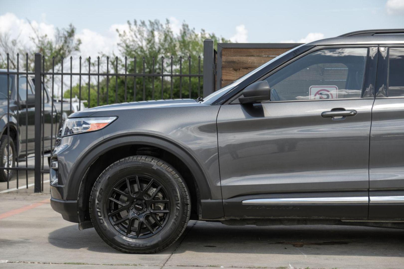 2020 Gray Ford Explorer XLT AWD (1FMSK8DH4LG) with an 2.3L L4 DOHC 16V engine, 10-Speed Automatic transmission, located at 2401 E Main St., Grand Prairie, TX, 75050, (972) 262-4440, 32.748981, -96.969643 - Photo#15