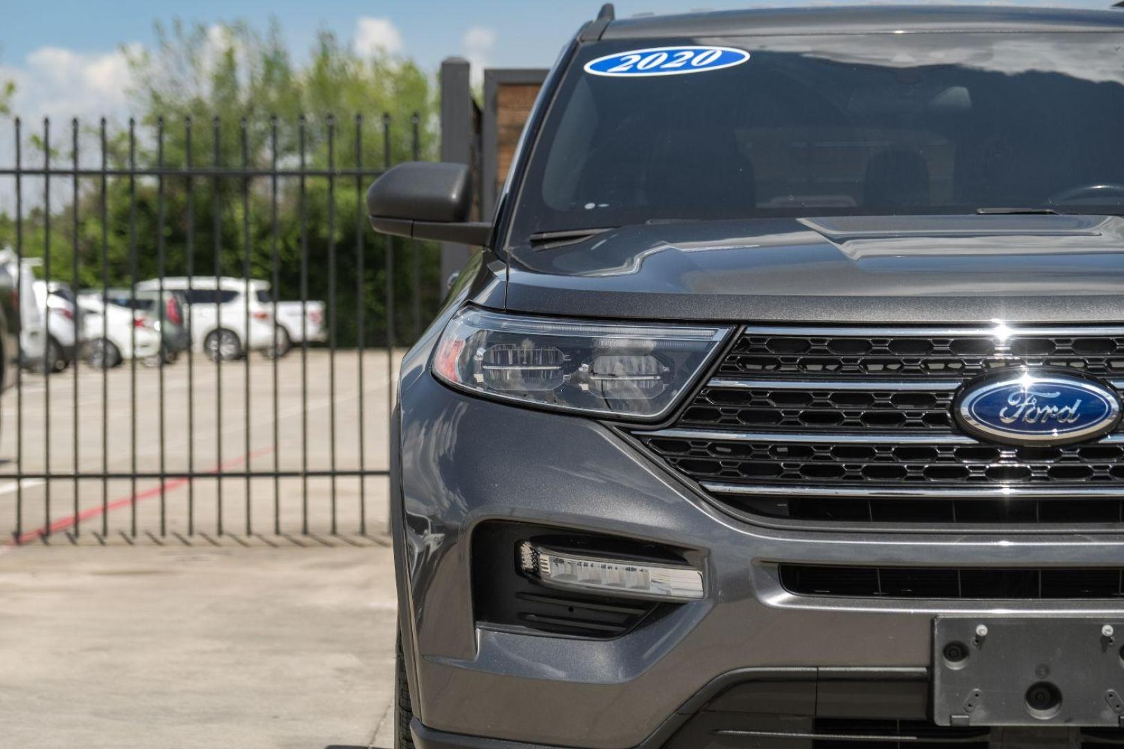 2020 Gray Ford Explorer XLT AWD (1FMSK8DH4LG) with an 2.3L L4 DOHC 16V engine, 10-Speed Automatic transmission, located at 2401 E Main St., Grand Prairie, TX, 75050, (972) 262-4440, 32.748981, -96.969643 - Photo#47