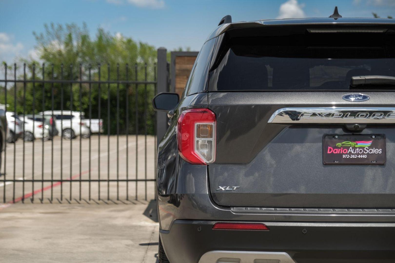 2020 Gray Ford Explorer XLT AWD (1FMSK8DH4LG) with an 2.3L L4 DOHC 16V engine, 10-Speed Automatic transmission, located at 2401 E Main St., Grand Prairie, TX, 75050, (972) 262-4440, 32.748981, -96.969643 - Photo#48