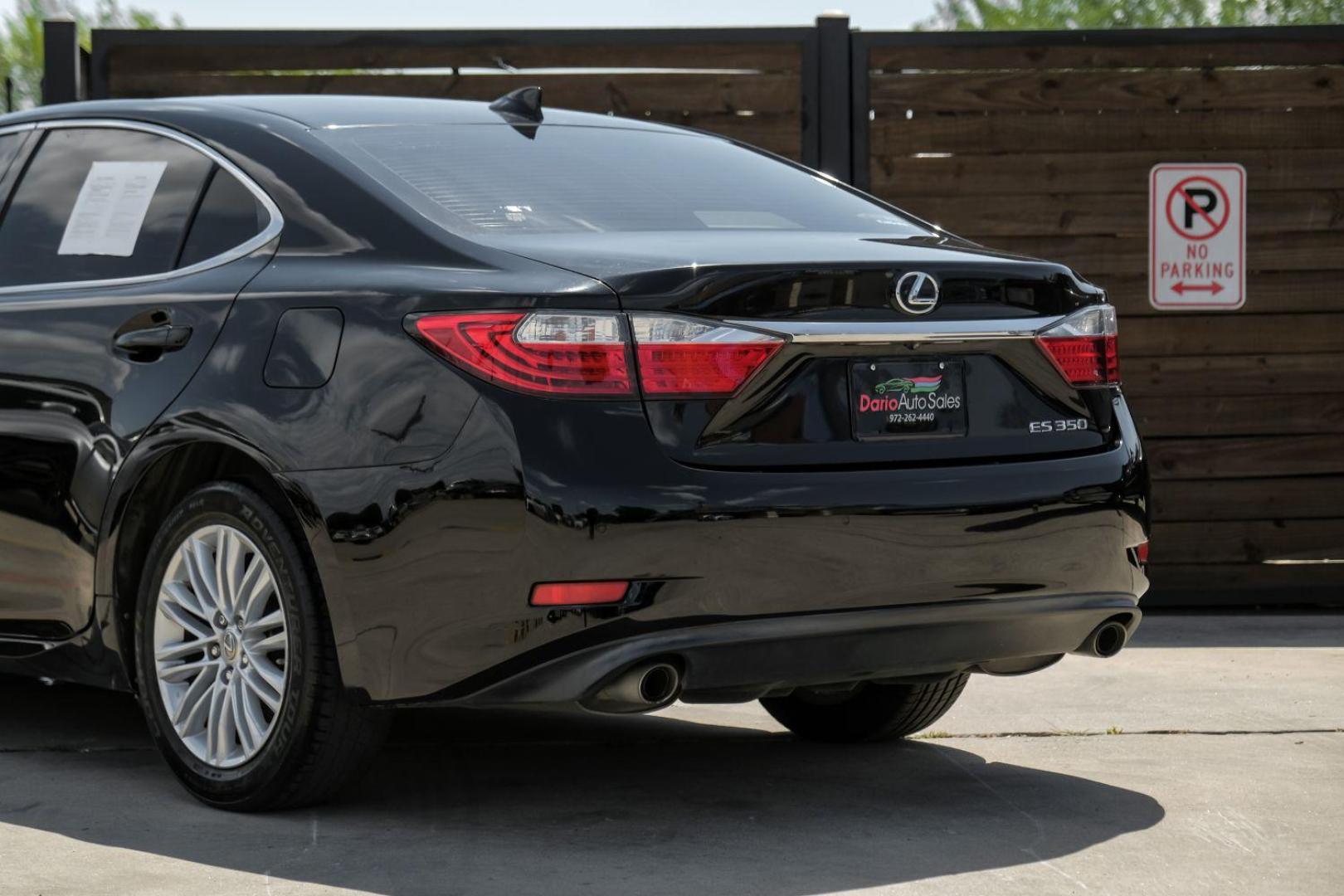 2015 Black Lexus ES 350 Sedan (JTHBK1GG0F2) with an 3.5L V6 DOHC 24V engine, 6-Speed Automatic transmission, located at 2401 E Main St., Grand Prairie, TX, 75050, (972) 262-4440, 32.748981, -96.969643 - Photo#14