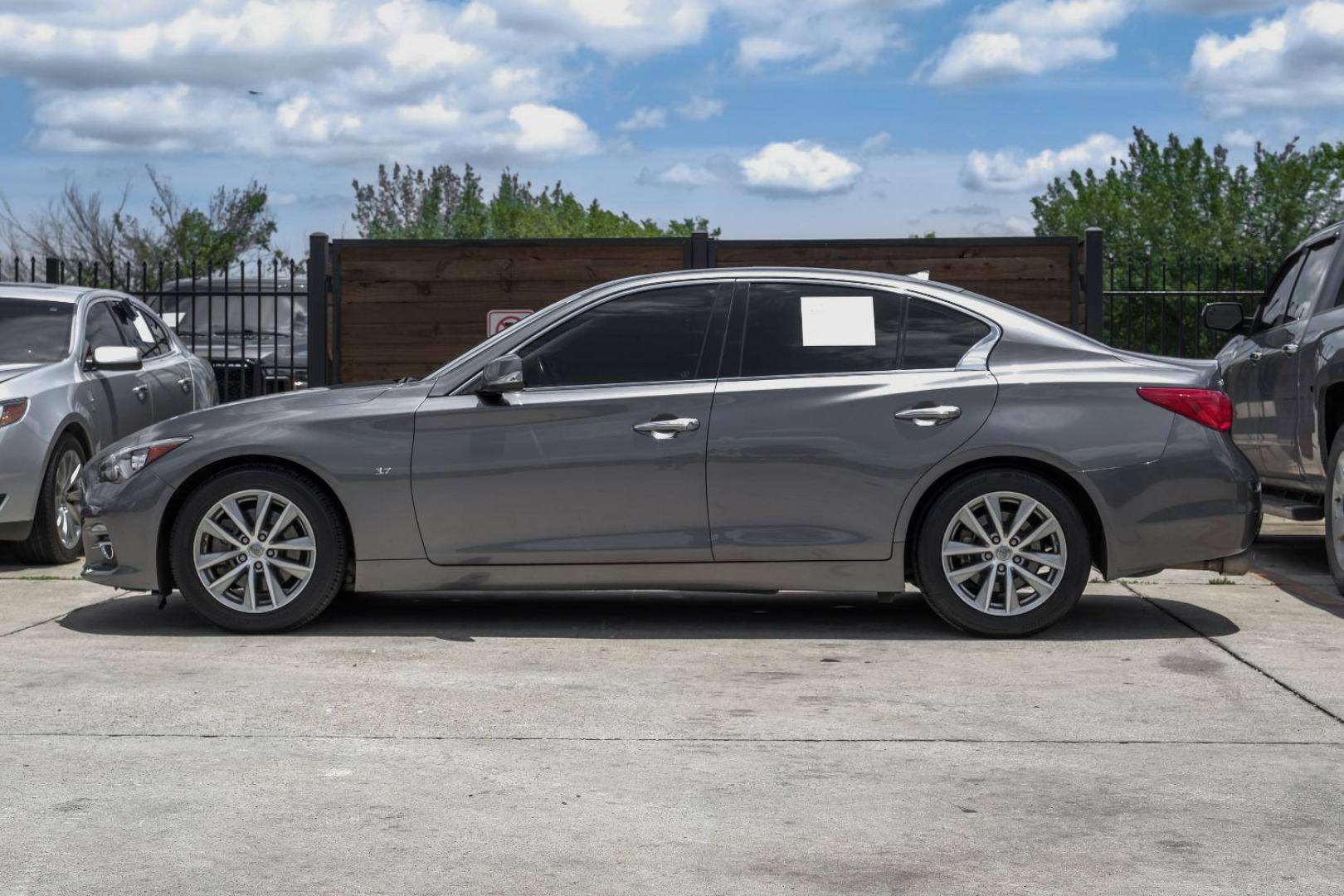 2015 GRAY Infiniti Q50 Premium (JN1BV7AP2FM) with an 3.7L V6 DOHC 24V engine, 7-Speed Automatic transmission, located at 2401 E Main St., Grand Prairie, TX, 75050, (972) 262-4440, 32.748981, -96.969643 - Photo#15