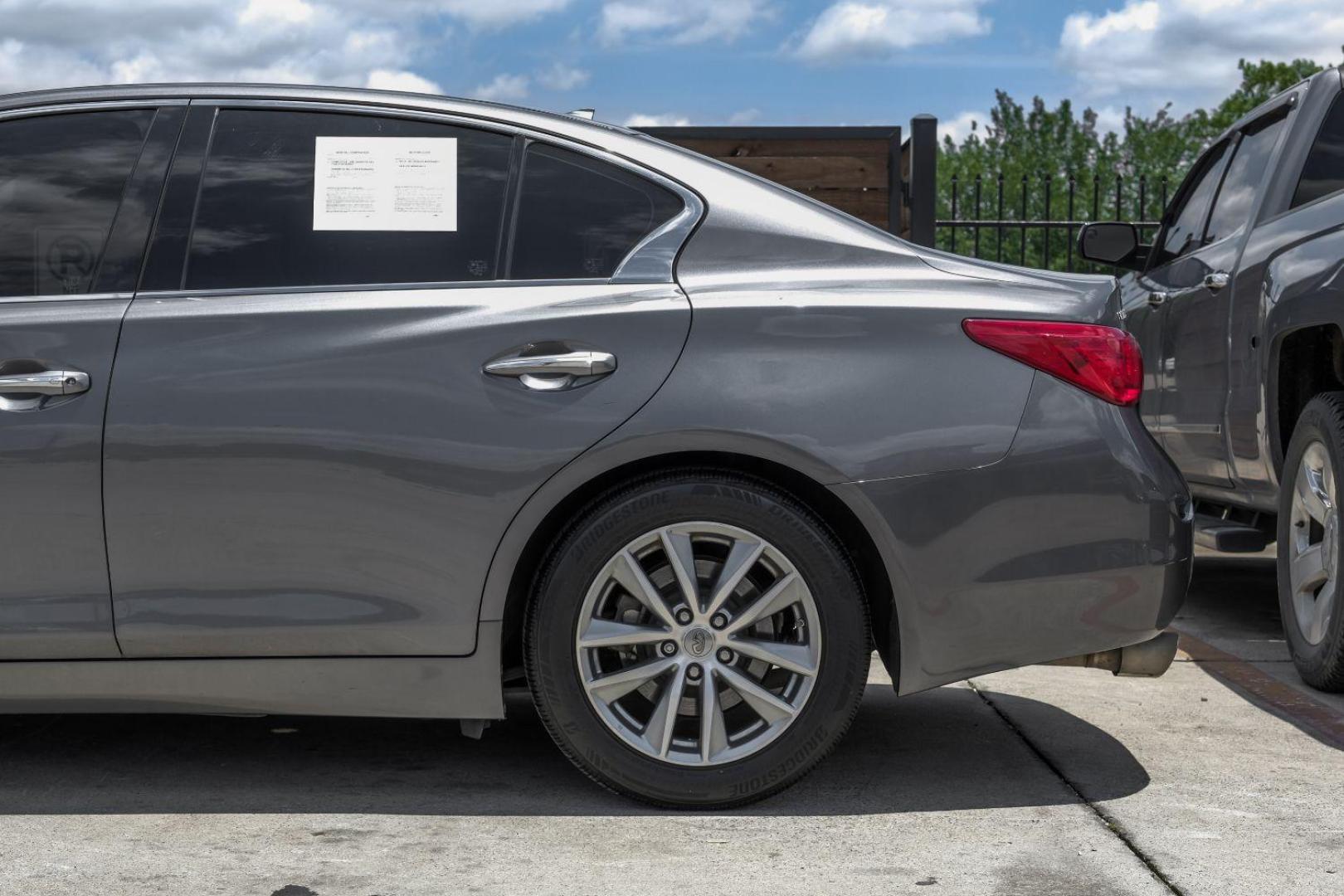 2015 GRAY Infiniti Q50 Premium (JN1BV7AP2FM) with an 3.7L V6 DOHC 24V engine, 7-Speed Automatic transmission, located at 2401 E Main St., Grand Prairie, TX, 75050, (972) 262-4440, 32.748981, -96.969643 - Photo#17