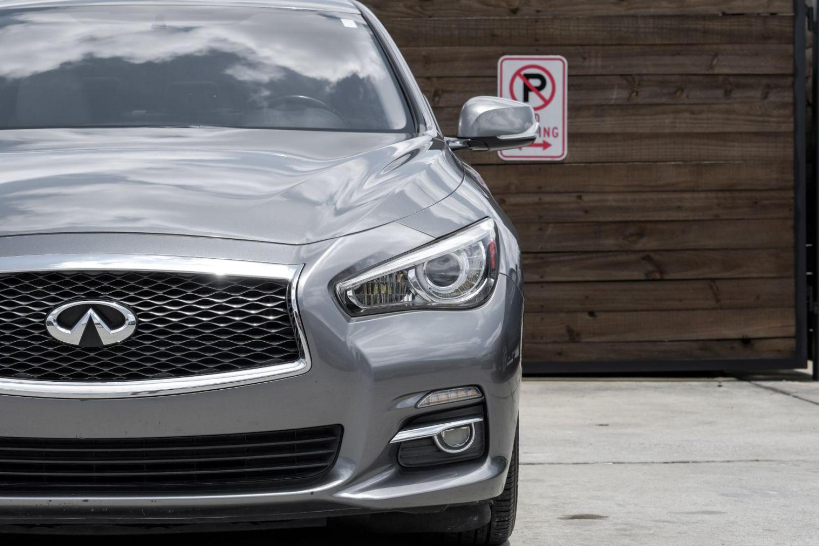 2015 GRAY Infiniti Q50 Premium (JN1BV7AP2FM) with an 3.7L V6 DOHC 24V engine, 7-Speed Automatic transmission, located at 2401 E Main St., Grand Prairie, TX, 75050, (972) 262-4440, 32.748981, -96.969643 - Photo#41