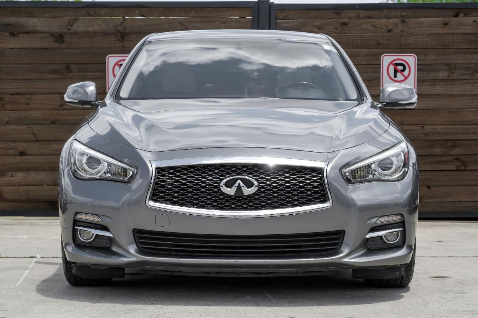 2015 GRAY Infiniti Q50 Premium (JN1BV7AP2FM) with an 3.7L V6 DOHC 24V engine, 7-Speed Automatic transmission, located at 2401 E Main St., Grand Prairie, TX, 75050, (972) 262-4440, 32.748981, -96.969643 - Photo#5