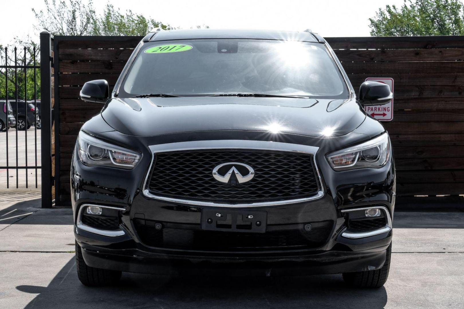 2017 BLACK Infiniti QX60 Base FWD (5N1DL0MNXHC) with an 3.5L V6 DOHC 24V engine, Continuously Variable Transmission transmission, located at 2401 E Main St., Grand Prairie, TX, 75050, (972) 262-4440, 32.748981, -96.969643 - Photo#7