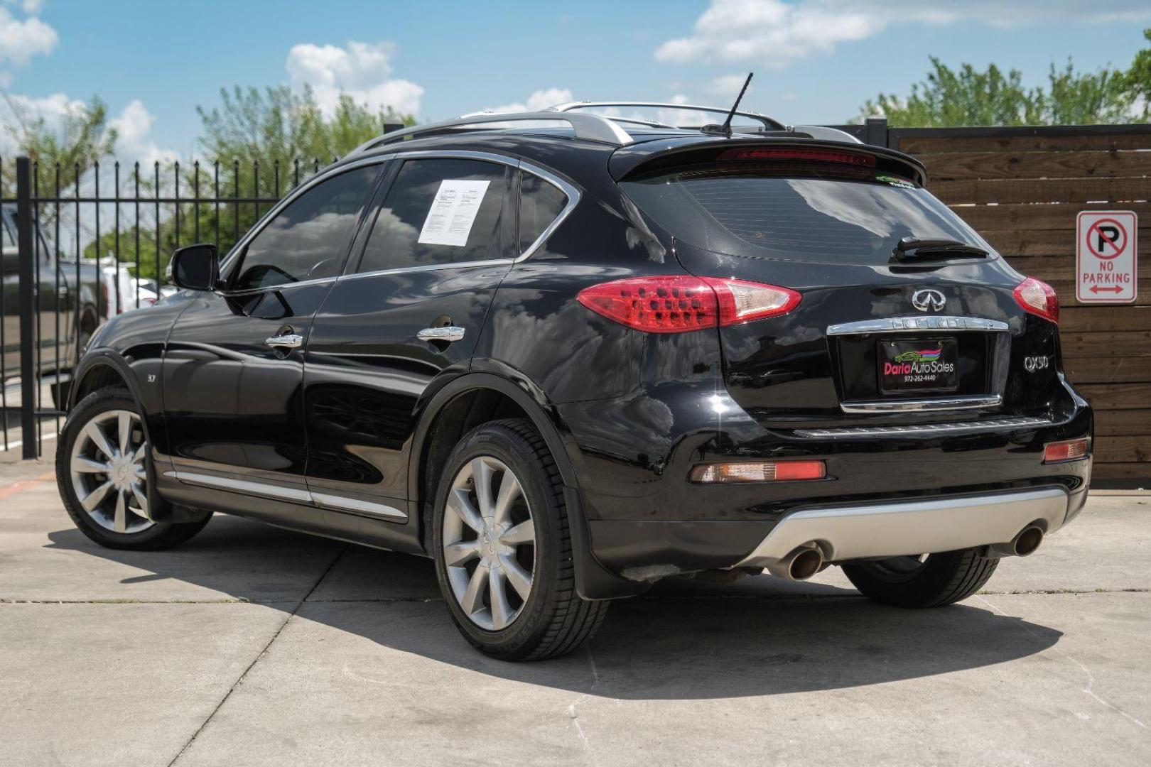 2017 BLACK Infiniti QX50 Base AWD (JN1BJ0RR4HM) with an 3.7L V6 DOHC 24V engine, 7-Speed Automatic transmission, located at 2401 E Main St., Grand Prairie, TX, 75050, (972) 262-4440, 32.748981, -96.969643 - Photo#12