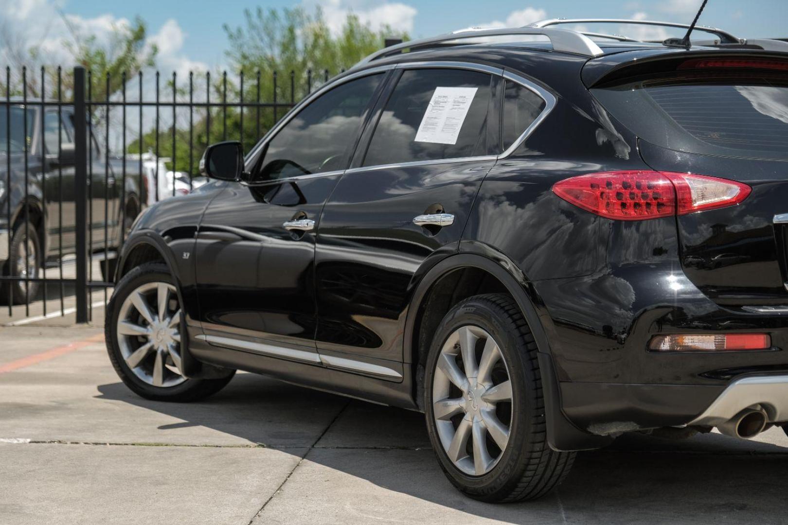 2017 BLACK Infiniti QX50 Base AWD (JN1BJ0RR4HM) with an 3.7L V6 DOHC 24V engine, 7-Speed Automatic transmission, located at 2401 E Main St., Grand Prairie, TX, 75050, (972) 262-4440, 32.748981, -96.969643 - Photo#13