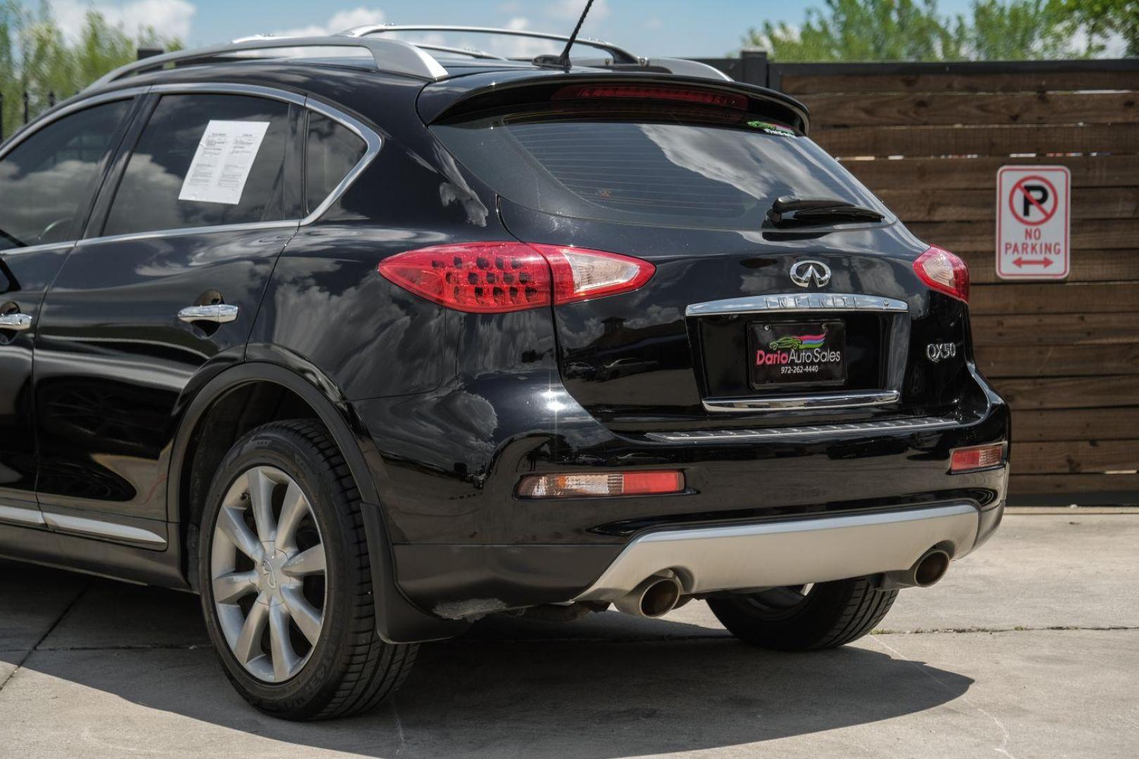 2017 BLACK Infiniti QX50 Base AWD (JN1BJ0RR4HM) with an 3.7L V6 DOHC 24V engine, 7-Speed Automatic transmission, located at 2401 E Main St., Grand Prairie, TX, 75050, (972) 262-4440, 32.748981, -96.969643 - Photo#14