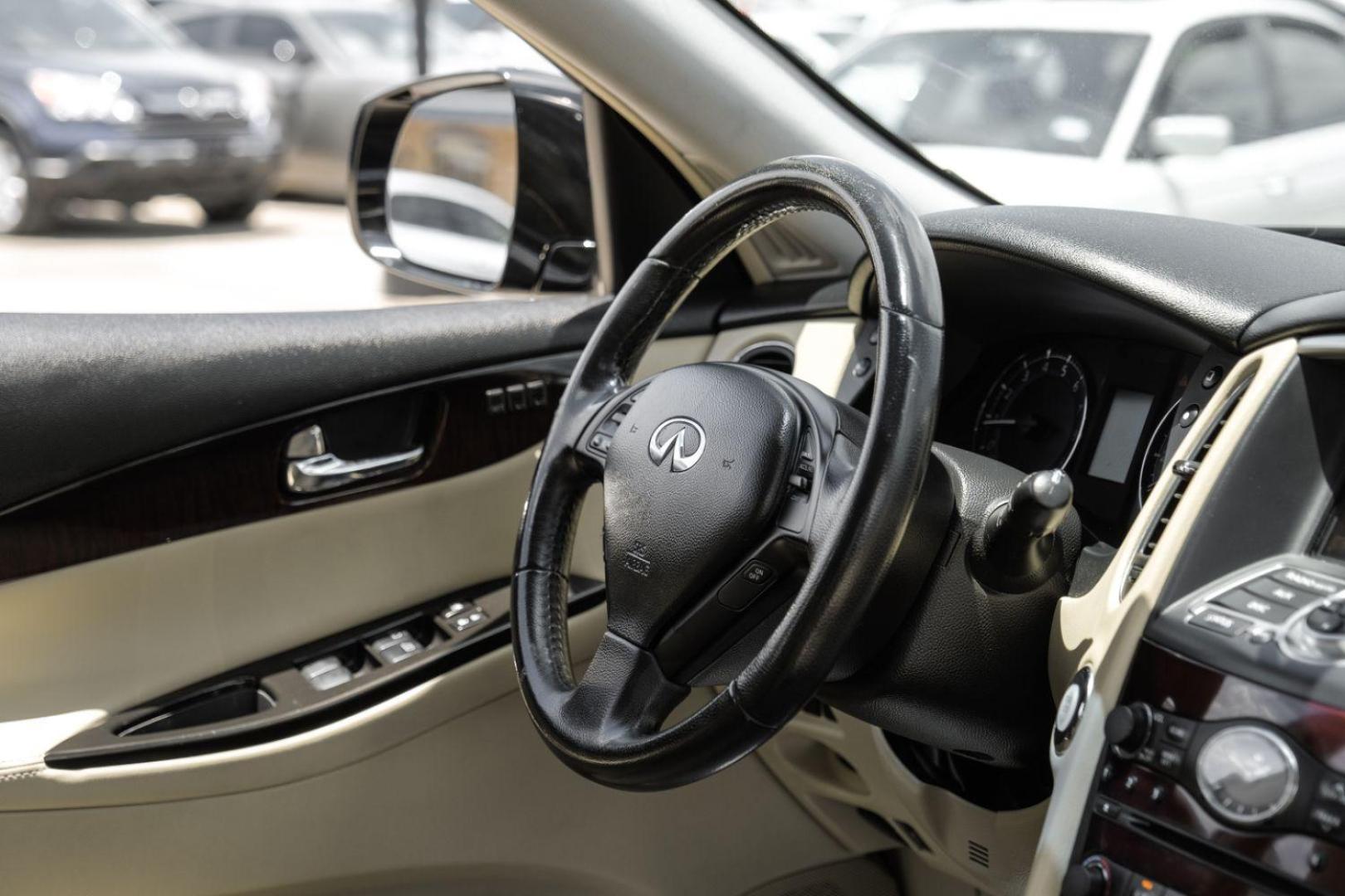 2017 BLACK Infiniti QX50 Base AWD (JN1BJ0RR4HM) with an 3.7L V6 DOHC 24V engine, 7-Speed Automatic transmission, located at 2401 E Main St., Grand Prairie, TX, 75050, (972) 262-4440, 32.748981, -96.969643 - Photo#20