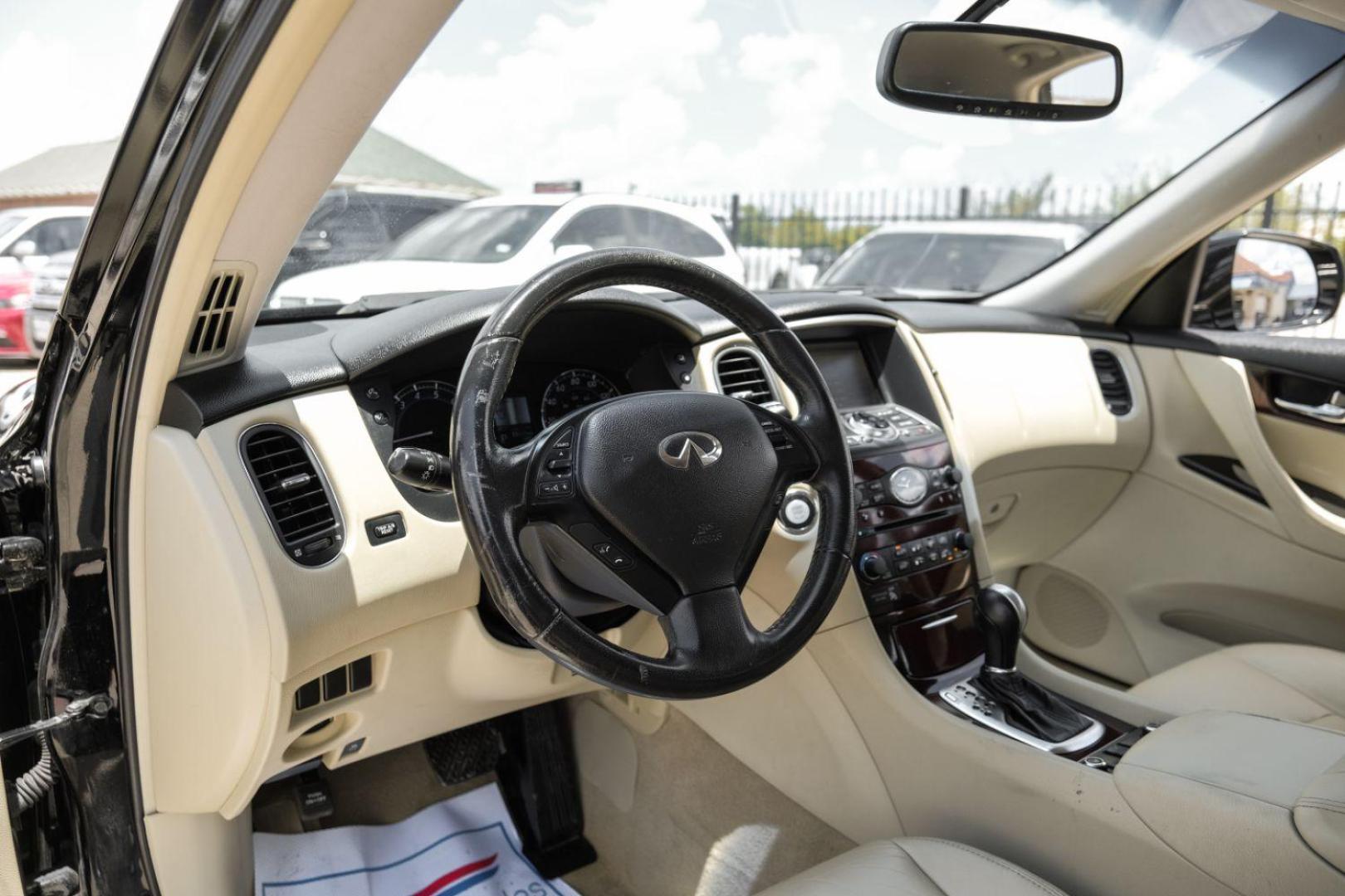 2017 BLACK Infiniti QX50 Base AWD (JN1BJ0RR4HM) with an 3.7L V6 DOHC 24V engine, 7-Speed Automatic transmission, located at 2401 E Main St., Grand Prairie, TX, 75050, (972) 262-4440, 32.748981, -96.969643 - Photo#2