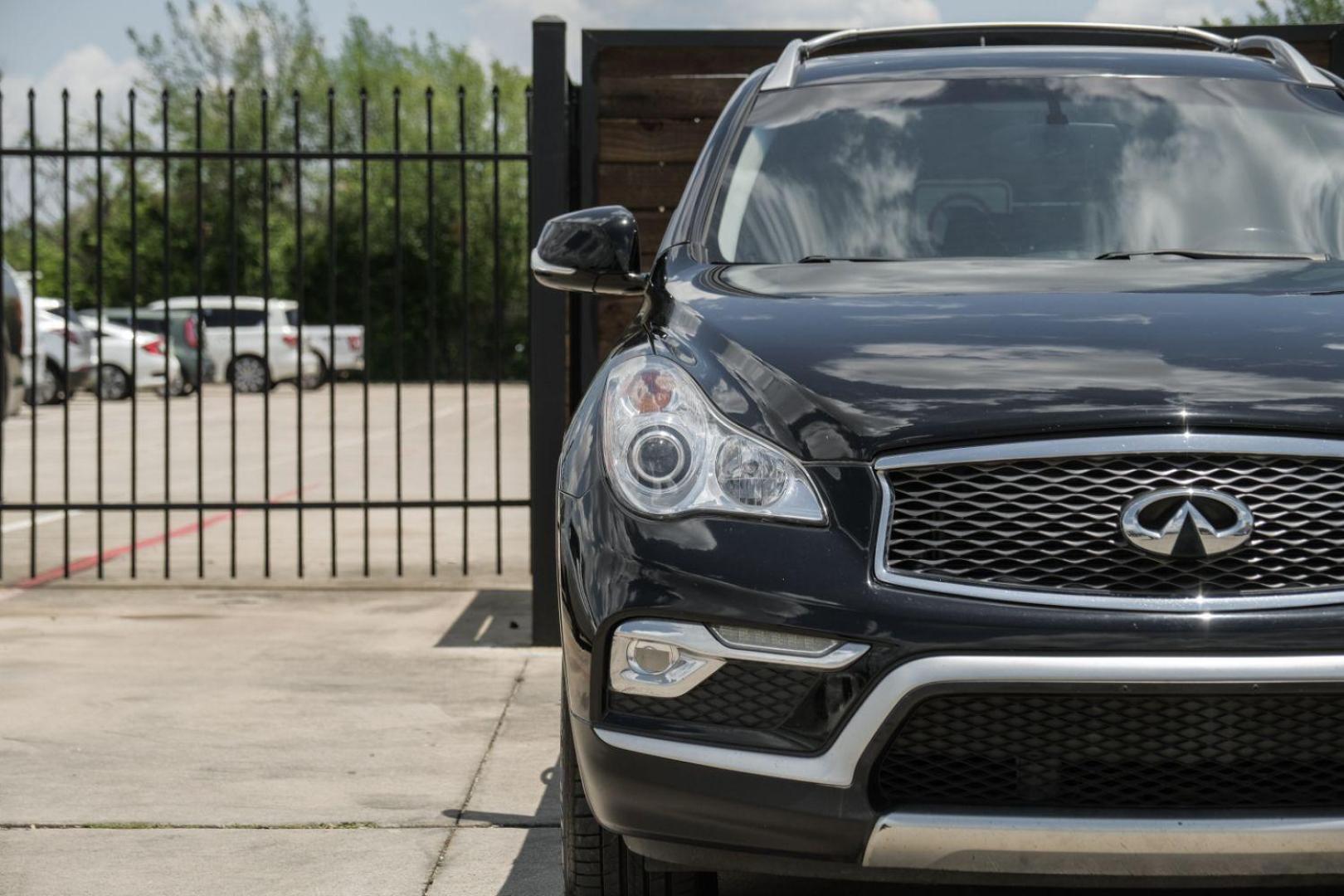 2017 BLACK Infiniti QX50 Base AWD (JN1BJ0RR4HM) with an 3.7L V6 DOHC 24V engine, 7-Speed Automatic transmission, located at 2401 E Main St., Grand Prairie, TX, 75050, (972) 262-4440, 32.748981, -96.969643 - Photo#47