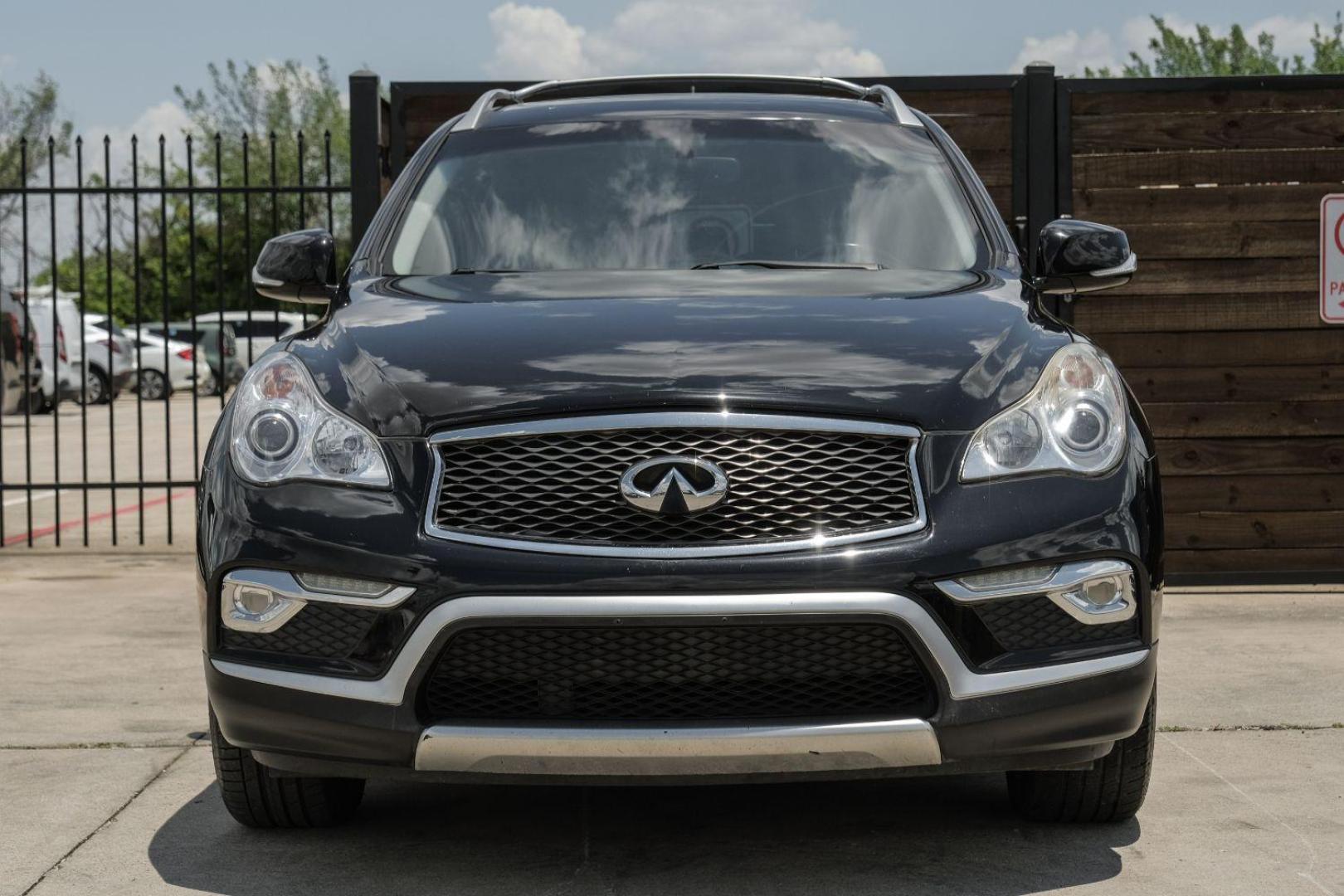 2017 BLACK Infiniti QX50 Base AWD (JN1BJ0RR4HM) with an 3.7L V6 DOHC 24V engine, 7-Speed Automatic transmission, located at 2401 E Main St., Grand Prairie, TX, 75050, (972) 262-4440, 32.748981, -96.969643 - Photo#5