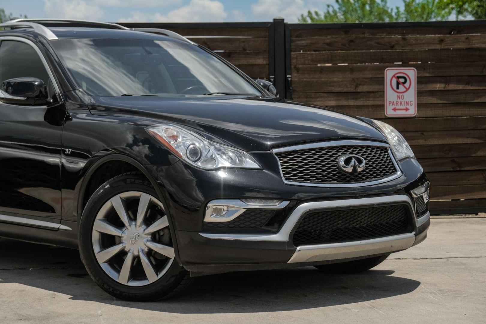 2017 BLACK Infiniti QX50 Base AWD (JN1BJ0RR4HM) with an 3.7L V6 DOHC 24V engine, 7-Speed Automatic transmission, located at 2401 E Main St., Grand Prairie, TX, 75050, (972) 262-4440, 32.748981, -96.969643 - Photo#8