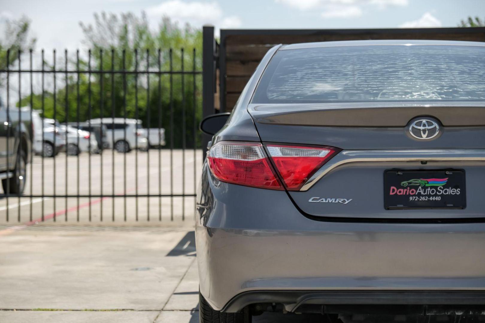 2016 Gray Toyota Camry SE (4T1BF1FK6GU) with an 2.5L L4 DOHC 16V engine, 6-Speed Automatic transmission, located at 2401 E Main St., Grand Prairie, TX, 75050, (972) 262-4440, 32.748981, -96.969643 - Photo#45