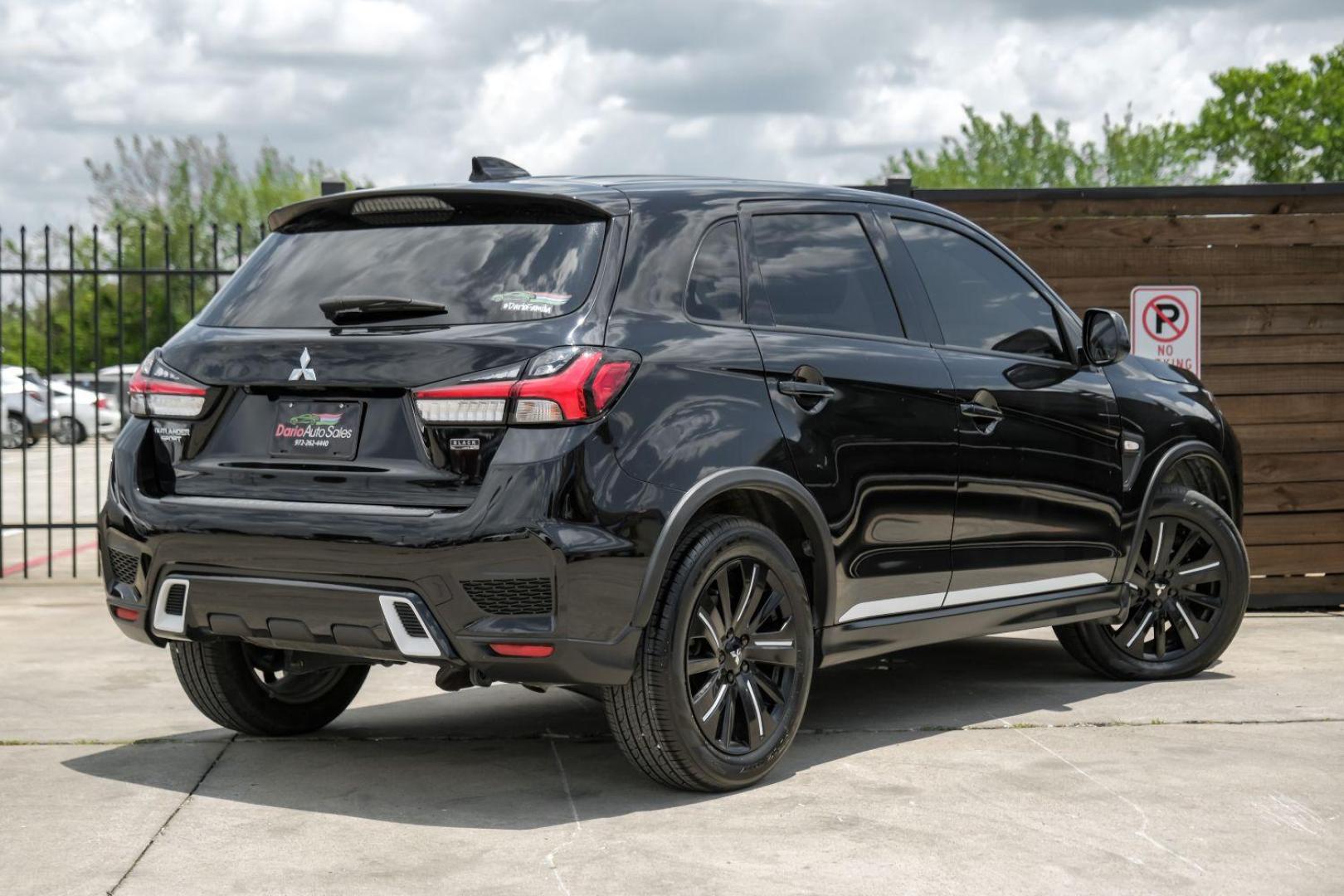 2022 black Mitsubishi Outlander Sport 2.0 ES CVT (JA4APUAUXNU) with an 2.0L L4 DOHC 16V engine, Continuously Variable Transmission transmission, located at 2401 E Main St., Grand Prairie, TX, 75050, (972) 262-4440, 32.748981, -96.969643 - Photo#9