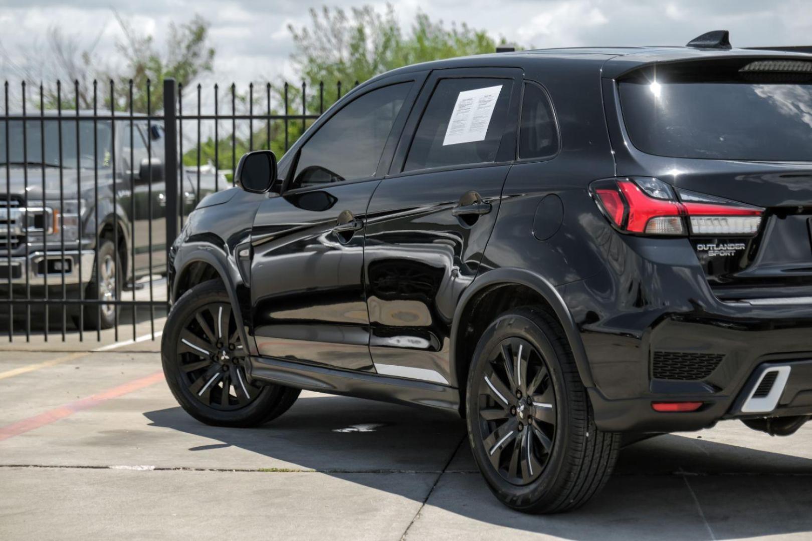 2022 black Mitsubishi Outlander Sport 2.0 ES CVT (JA4APUAUXNU) with an 2.0L L4 DOHC 16V engine, Continuously Variable Transmission transmission, located at 2401 E Main St., Grand Prairie, TX, 75050, (972) 262-4440, 32.748981, -96.969643 - Photo#12