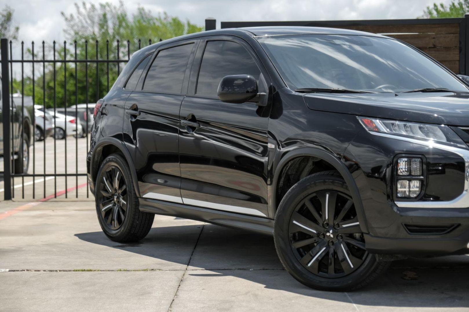 2022 black Mitsubishi Outlander Sport 2.0 ES CVT (JA4APUAUXNU) with an 2.0L L4 DOHC 16V engine, Continuously Variable Transmission transmission, located at 2401 E Main St., Grand Prairie, TX, 75050, (972) 262-4440, 32.748981, -96.969643 - Photo#6