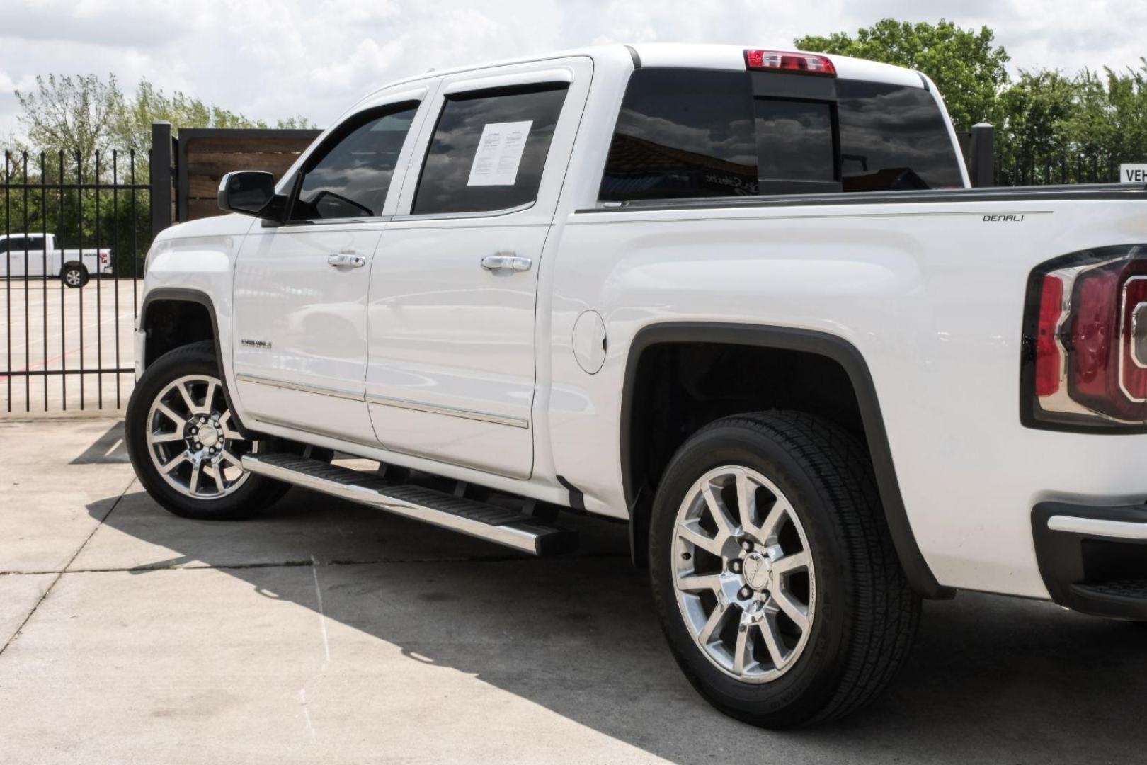 2017 WHITE GMC Sierra 1500 Denali Crew Cab Long Box 2WD (3GTP1PEC4HG) with an 5.3L V8 OHV 16V engine, 6-Speed Automatic transmission, located at 2401 E Main St., Grand Prairie, TX, 75050, (972) 262-4440, 32.748981, -96.969643 - Photo#17