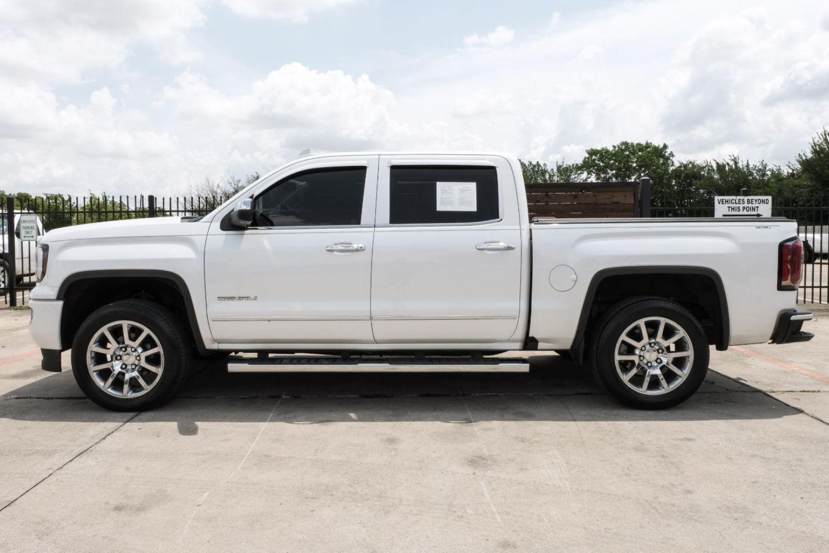 2017 WHITE GMC Sierra 1500 Denali Crew Cab Long Box 2WD (3GTP1PEC4HG) with an 5.3L V8 OHV 16V engine, 6-Speed Automatic transmission, located at 2401 E Main St., Grand Prairie, TX, 75050, (972) 262-4440, 32.748981, -96.969643 - Photo#19