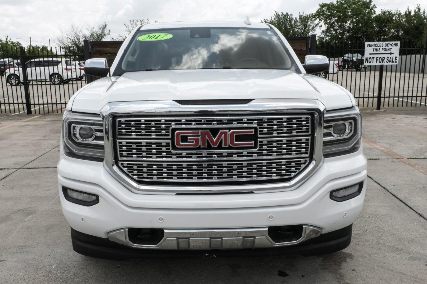 2017 WHITE GMC Sierra 1500 Denali Crew Cab Long Box 2WD (3GTP1PEC4HG) with an 5.3L V8 OHV 16V engine, 6-Speed Automatic transmission, located at 2401 E Main St., Grand Prairie, TX, 75050, (972) 262-4440, 32.748981, -96.969643 - Photo#7