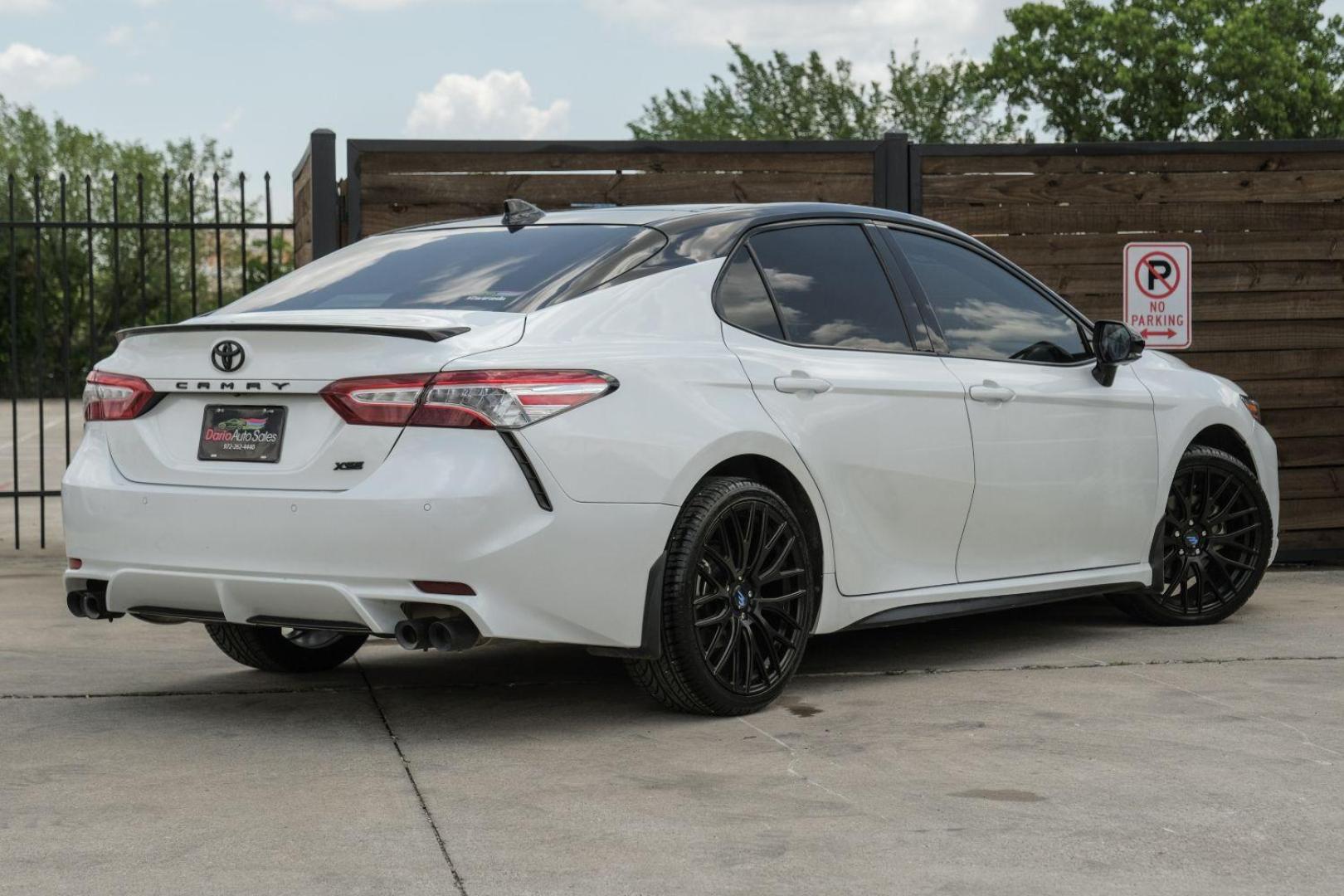 2020 white Toyota Camry XSE (4T1K61AK9LU) with an 2.5L L4 DOHC 16V engine, 8-Speed Automatic transmission, located at 2401 E Main St., Grand Prairie, TX, 75050, (972) 262-4440, 32.748981, -96.969643 - Photo#10