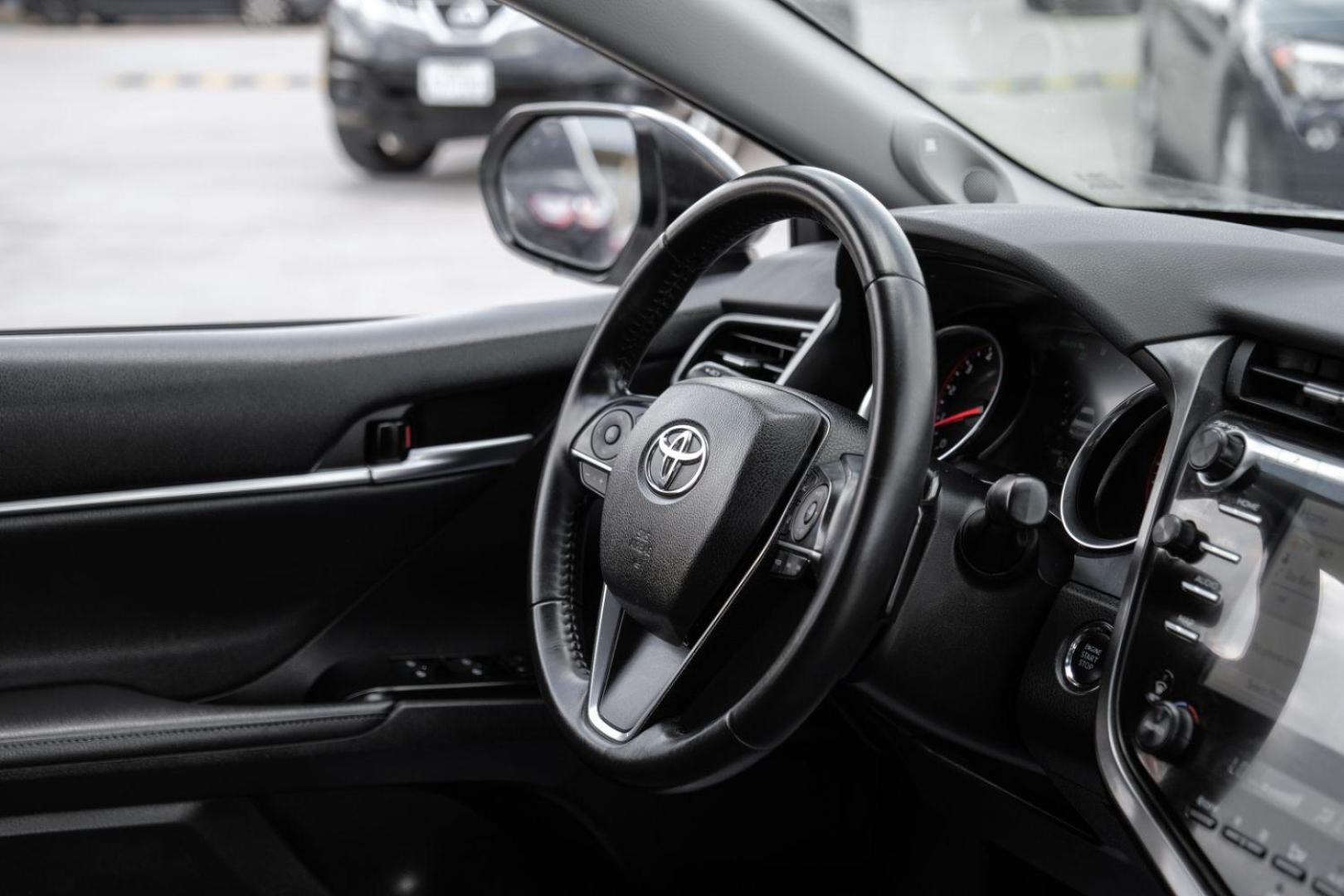 2020 white Toyota Camry XSE (4T1K61AK9LU) with an 2.5L L4 DOHC 16V engine, 8-Speed Automatic transmission, located at 2401 E Main St., Grand Prairie, TX, 75050, (972) 262-4440, 32.748981, -96.969643 - Photo#20