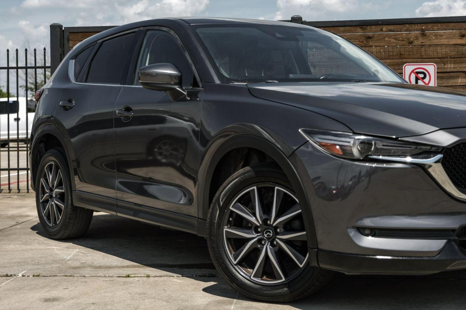 2017 GRAY Mazda CX-5 SPORT UTILITY 4-DR (JM3KFBDL2H0) with an 2.5L L4 DOHC 16V engine, 6-Speed Automatic transmission, located at 2401 E Main St., Grand Prairie, TX, 75050, (972) 262-4440, 32.748981, -96.969643 - Photo#9