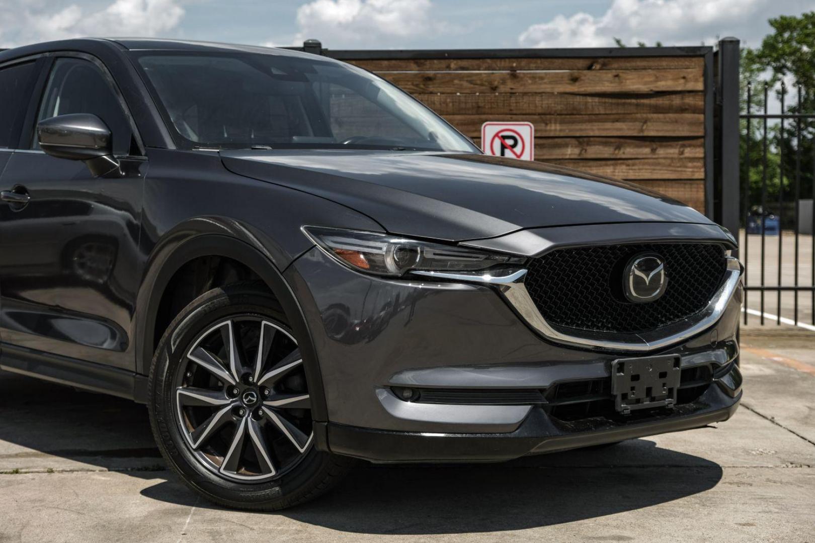 2017 GRAY Mazda CX-5 SPORT UTILITY 4-DR (JM3KFBDL2H0) with an 2.5L L4 DOHC 16V engine, 6-Speed Automatic transmission, located at 2401 E Main St., Grand Prairie, TX, 75050, (972) 262-4440, 32.748981, -96.969643 - Photo#10