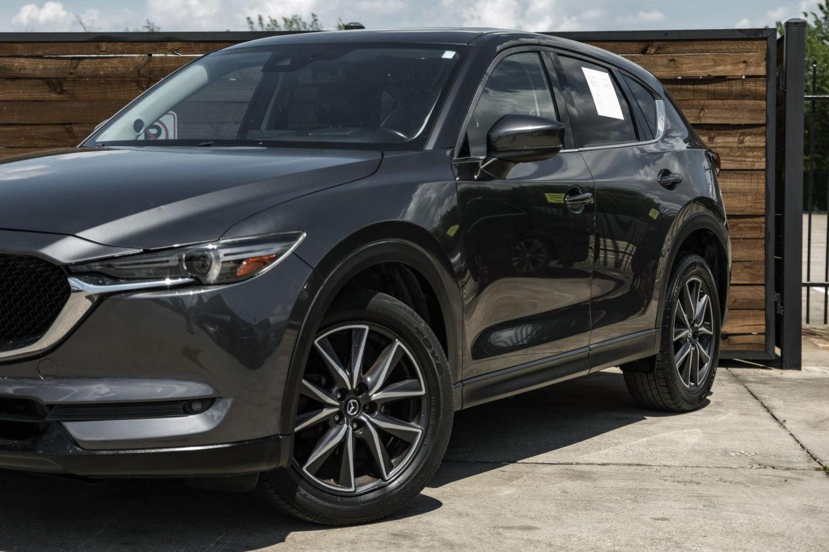 2017 GRAY Mazda CX-5 SPORT UTILITY 4-DR (JM3KFBDL2H0) with an 2.5L L4 DOHC 16V engine, 6-Speed Automatic transmission, located at 2401 E Main St., Grand Prairie, TX, 75050, (972) 262-4440, 32.748981, -96.969643 - Photo#6