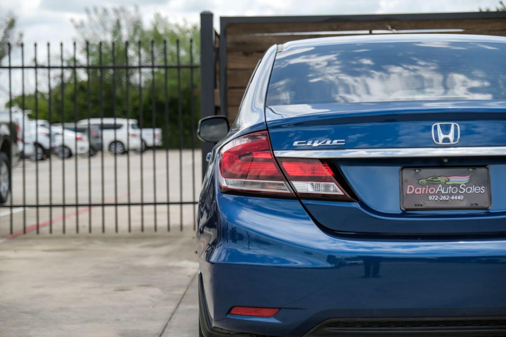 2013 Blue Honda Civic LX Sedan 5-Speed AT (2HGFB2F56DH) with an 1.8L L4 SOHC 16V engine, 5-Speed Automatic transmission, located at 2401 E Main St., Grand Prairie, TX, 75050, (972) 262-4440, 32.748981, -96.969643 - Photo#44