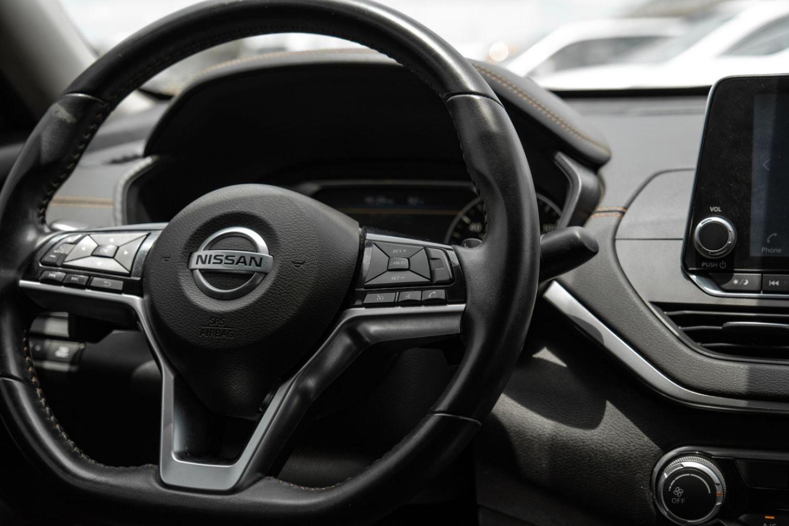 2020 BLUE Nissan Altima 2.5 SR (1N4BL4CV1LN) with an 2.5L L4 DOHC 16V engine, Continuously Variable Transmission transmission, located at 2401 E Main St., Grand Prairie, TX, 75050, (972) 262-4440, 32.748981, -96.969643 - Photo#22