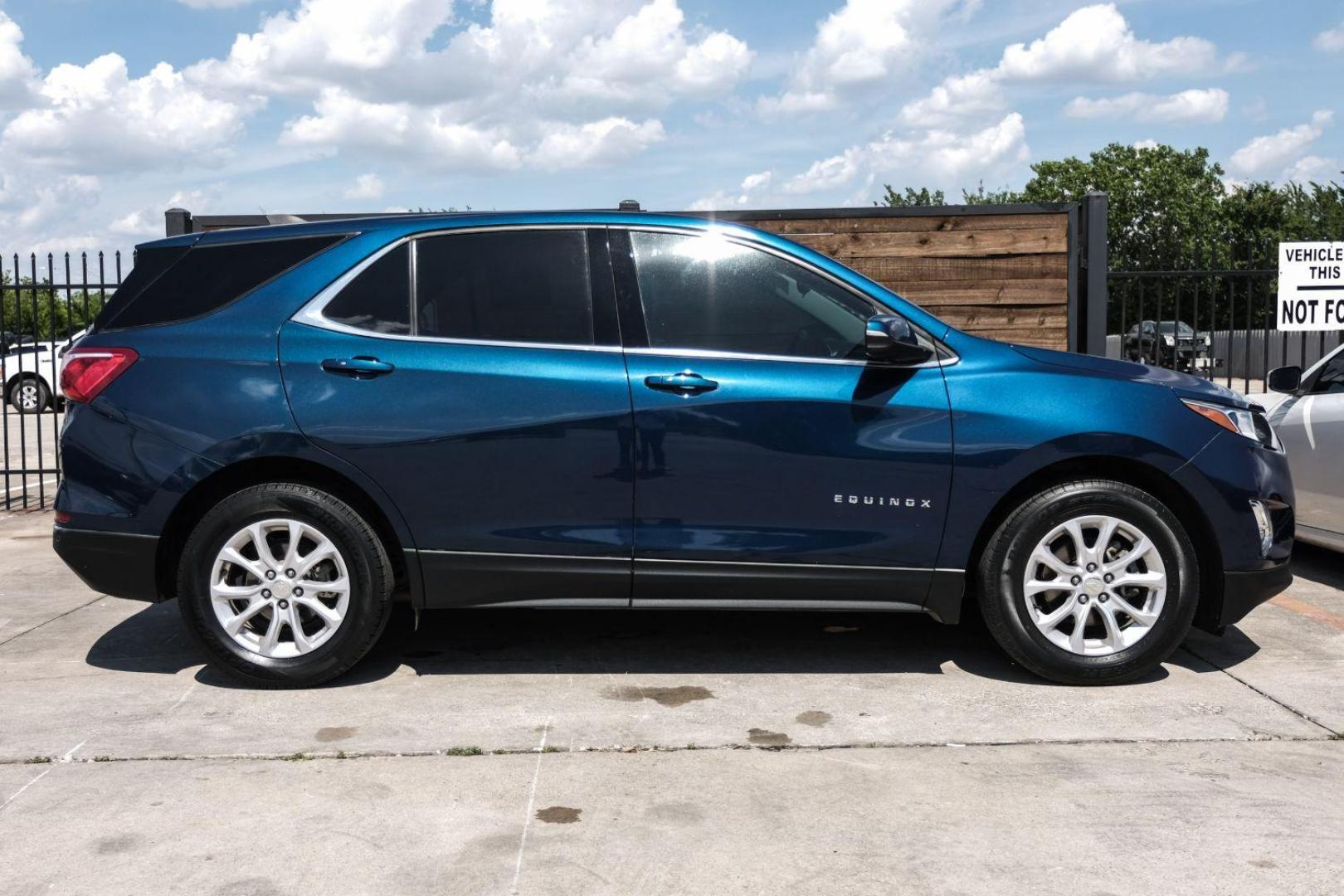 2019 Blue Chevrolet Equinox LT 2WD (3GNAXJEVXKL) with an 1.5L L4 DOHC 16V TURBO engine, 6-Speed Automatic transmission, located at 2401 E Main St., Grand Prairie, TX, 75050, (972) 262-4440, 32.748981, -96.969643 - Photo#10