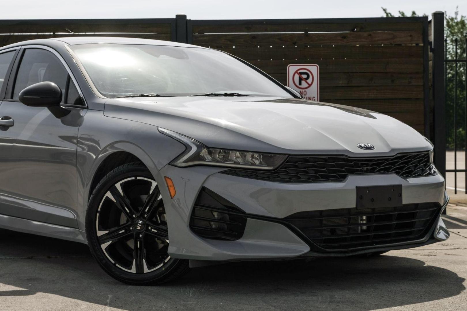 2021 GRAY Kia K5 GT-Line (5XXG64J26MG) with an 1.6L L4 DOHC 16V engine, 8-Speed Automatic transmission, located at 2401 E Main St., Grand Prairie, TX, 75050, (972) 262-4440, 32.748981, -96.969643 - Photo#9