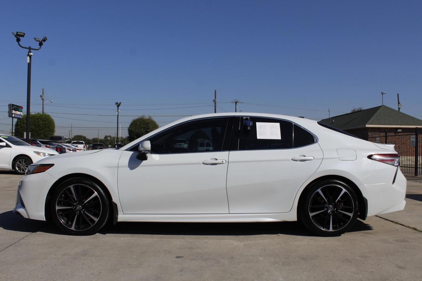 2019 WHITE Toyota Camry XSE (4T1B61HK6KU) with an 2.5L L4 DOHC 16V engine, 8-Speed Automatic transmission, located at 2401 E Main St., Grand Prairie, TX, 75050, (972) 262-4440, 32.748981, -96.969643 - Photo#2