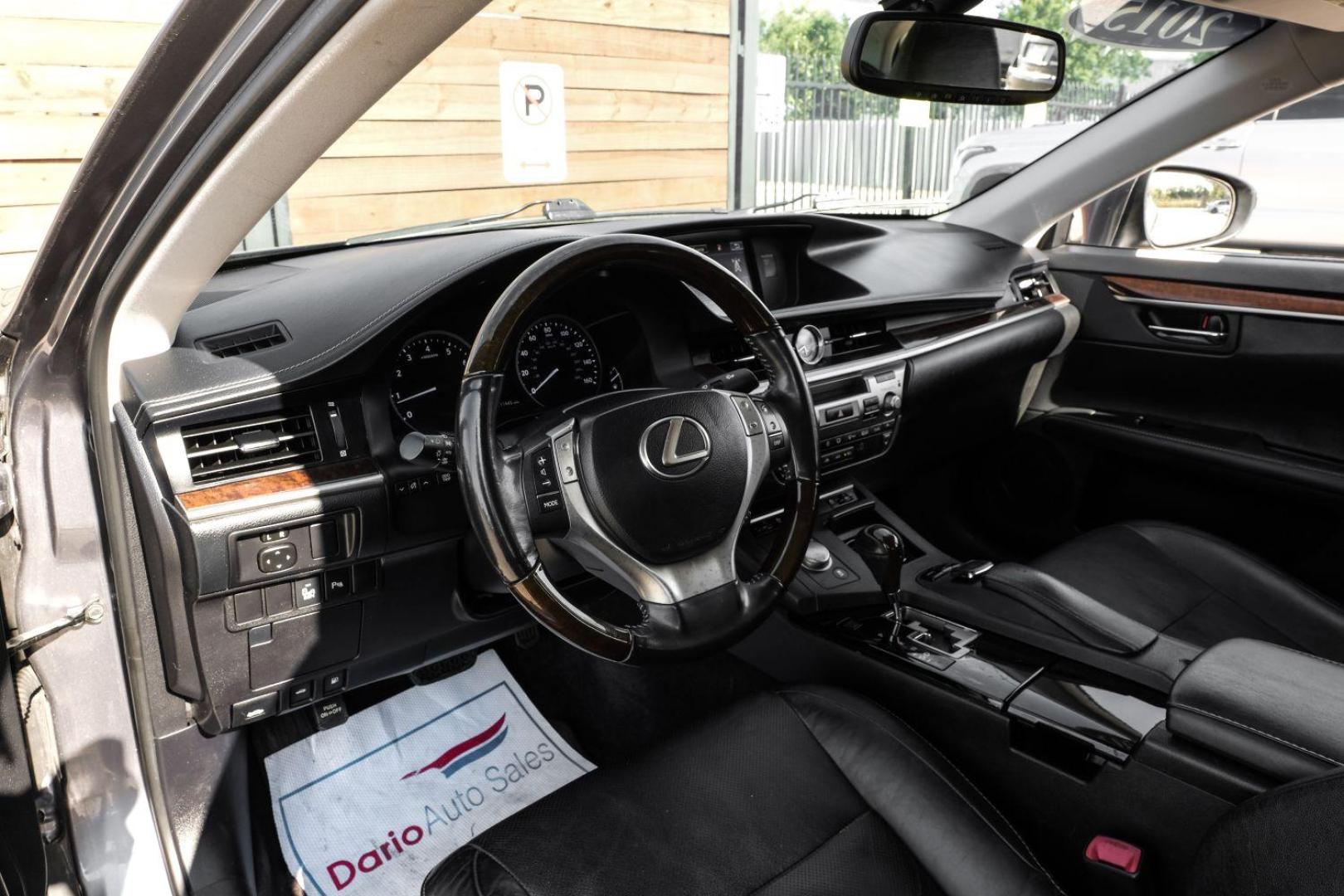 2015 Gray Lexus ES 350 Sedan (JTHBK1GG7F2) with an 3.5L V6 DOHC 24V engine, 6-Speed Automatic transmission, located at 2401 E Main St., Grand Prairie, TX, 75050, (972) 262-4440, 32.748981, -96.969643 - Photo#2