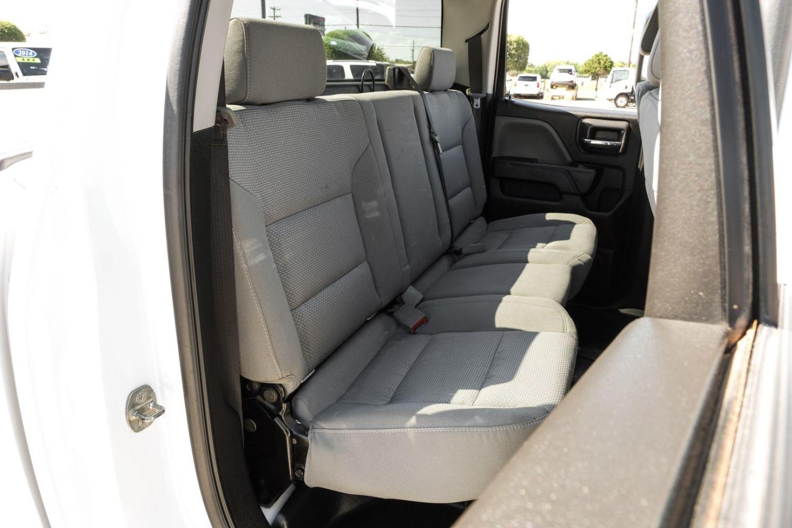 2019 white Chevrolet Silverado 2500HD Work Truck Double Cab Long Box 4WD (2GC2KREGXK1) with an 6.0L V8 OHV 16V engine, 6-Speed Automatic transmission, located at 2401 E Main St., Grand Prairie, TX, 75050, (972) 262-4440, 32.748981, -96.969643 - Photo#40