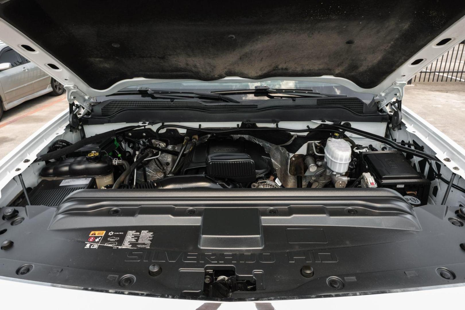 2019 white Chevrolet Silverado 2500HD Work Truck Double Cab Long Box 4WD (2GC2KREGXK1) with an 6.0L V8 OHV 16V engine, 6-Speed Automatic transmission, located at 2401 E Main St., Grand Prairie, TX, 75050, (972) 262-4440, 32.748981, -96.969643 - Photo#54