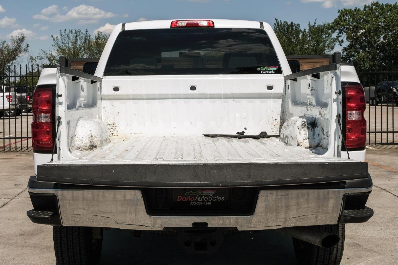 2019 white Chevrolet Silverado 2500HD Work Truck Double Cab Long Box 4WD (2GC2KREGXK1) with an 6.0L V8 OHV 16V engine, 6-Speed Automatic transmission, located at 2401 E Main St., Grand Prairie, TX, 75050, (972) 262-4440, 32.748981, -96.969643 - Photo#57