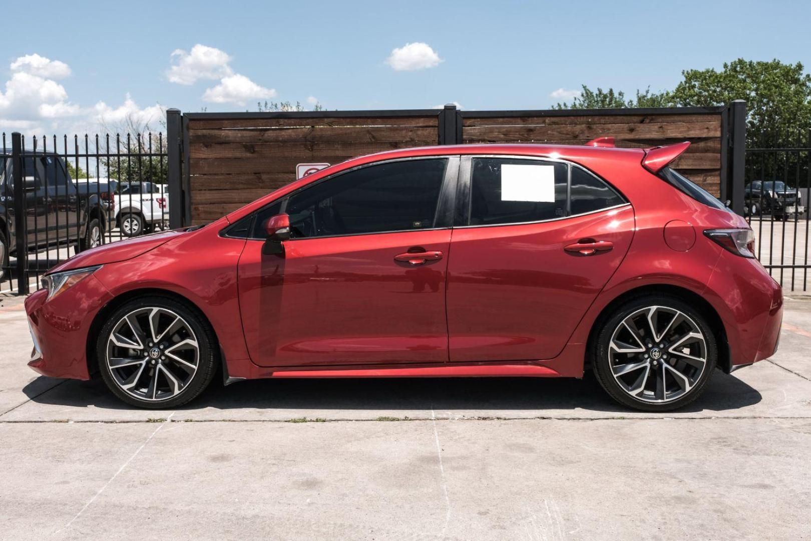 2019 RED Toyota Corolla XSE CVT (JTNK4RBE1K3) with an 1.8L L4 DOHC 16V engine, Continuously Variable Transmission transmission, located at 2401 E Main St., Grand Prairie, TX, 75050, (972) 262-4440, 32.748981, -96.969643 - Photo#18