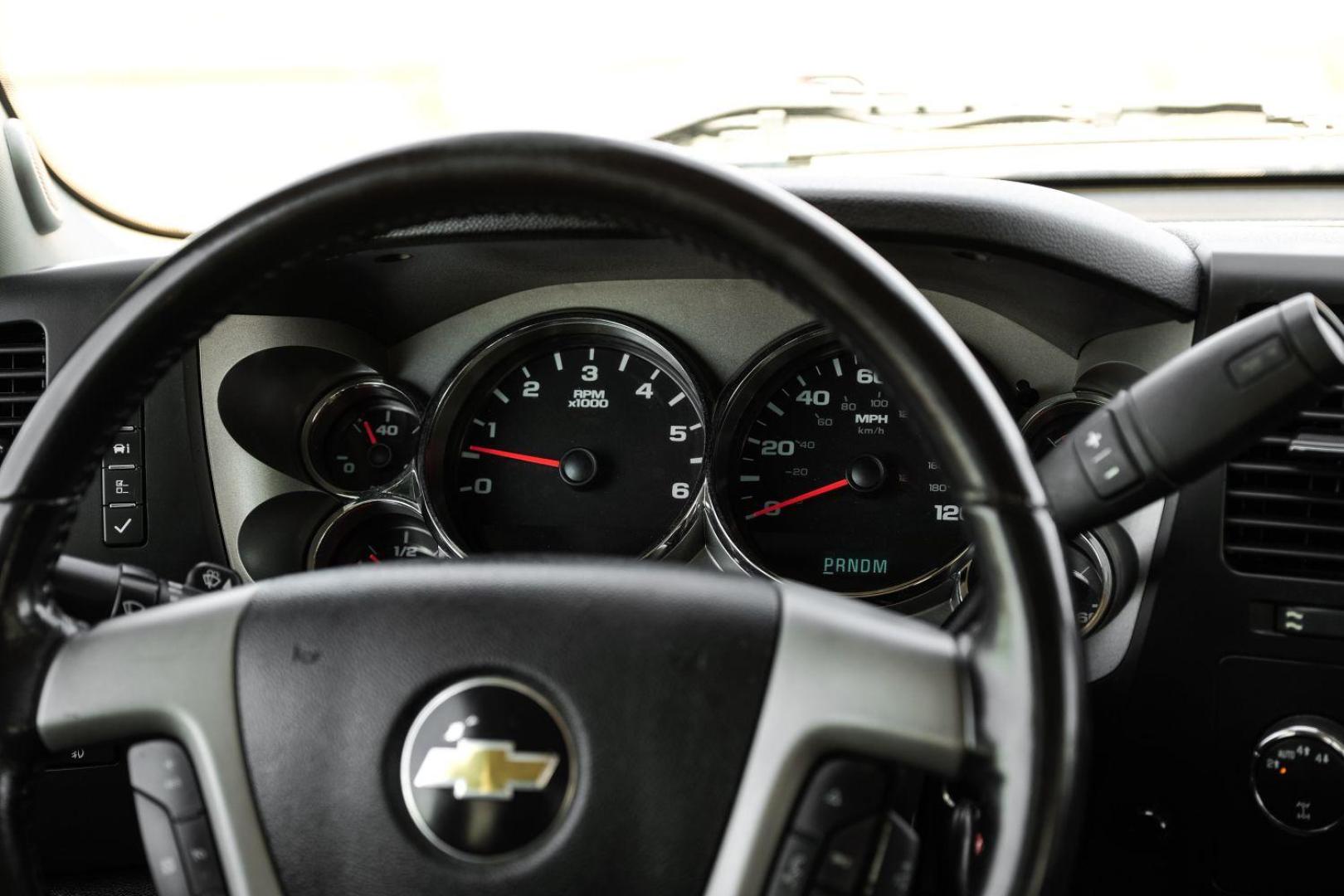 2011 Black Chevrolet Silverado 1500 LT Crew Cab 4WD (3GCPKSE36BG) with an 5.3L V8 OHV 16V FFV engine, 6-Speed Automatic transmission, located at 2401 E Main St., Grand Prairie, TX, 75050, (972) 262-4440, 32.748981, -96.969643 - Photo#25